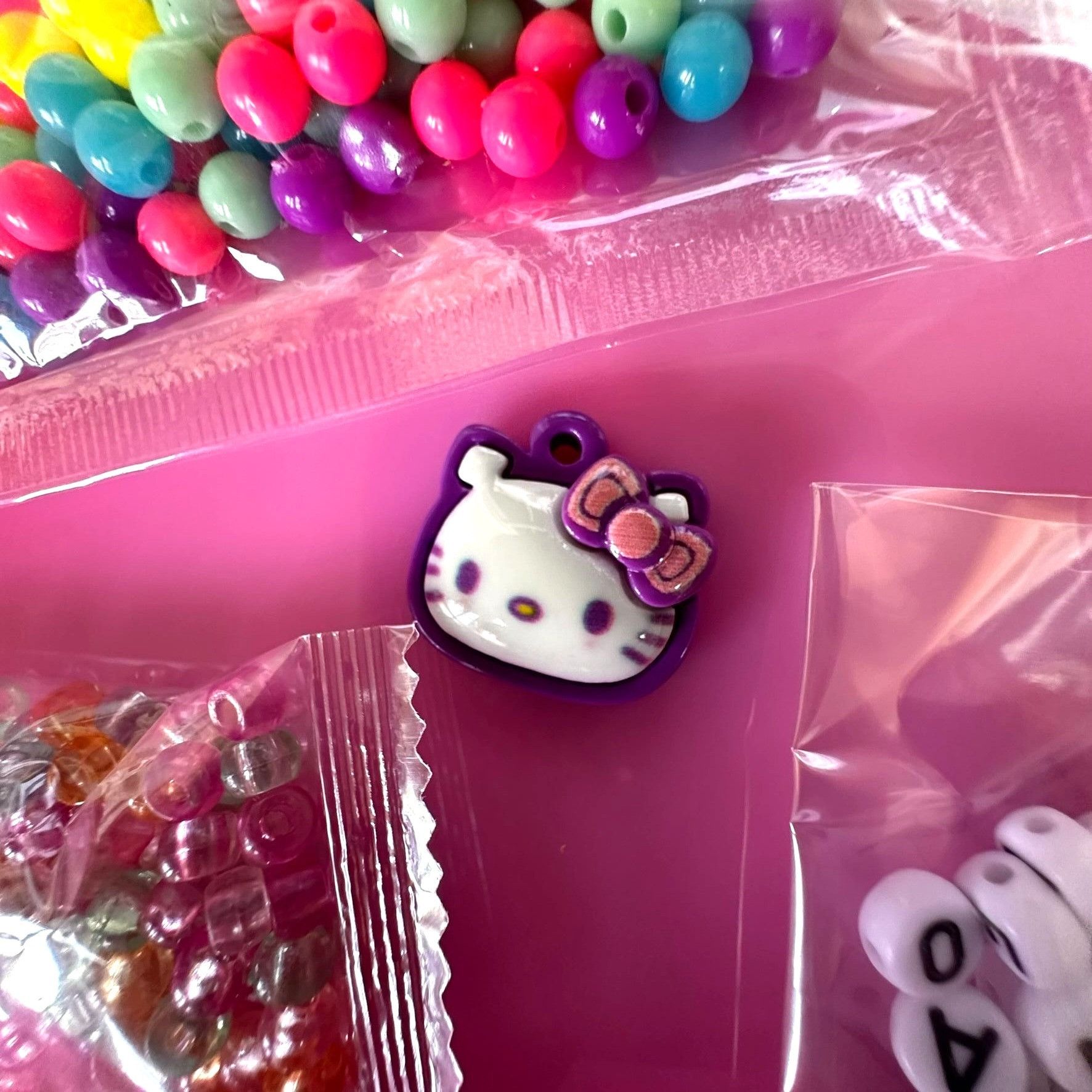 Japanese Brand New Sanrio Hello Kitty Pink Jewelry Case With Acessories Cra Size ONE SIZE - 4 Thumbnail