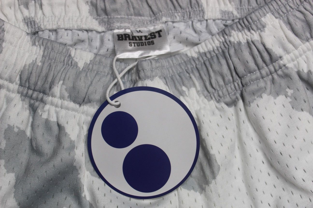 Bravest Studios BRAVEST STUDIO COW PRINT (M) Size US 30 / EU 46 - 3 Thumbnail