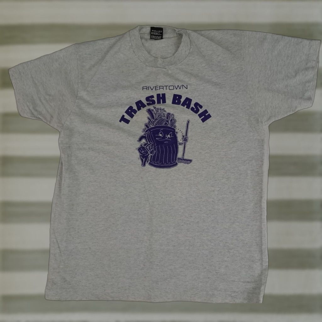 Fruit Of The Loom VINTAGE Detroit's Rivertown 90s Trash Bash Single Stitch Lg TShirt Screen Stars Shirt Mensの? Size US L / EU 52-54 / 3 - 1 Thumbnail