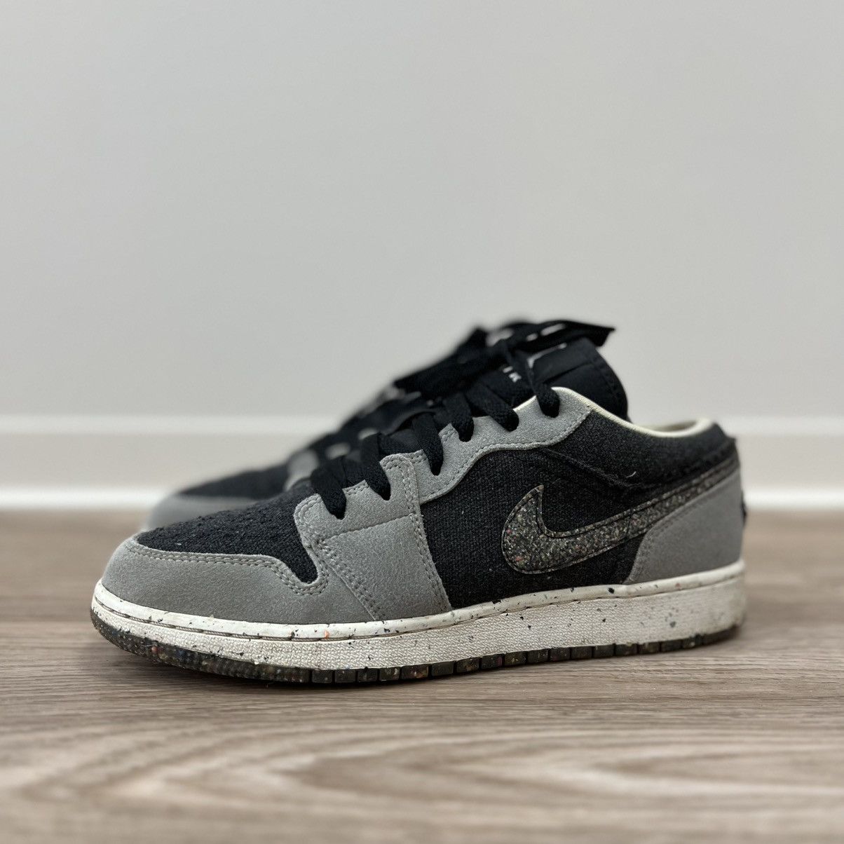 Jordan Brand × Nike Nike Air Jordan 1 SE Crater Low Sneakers Size US 8 / IT 38 - 5 Thumbnail