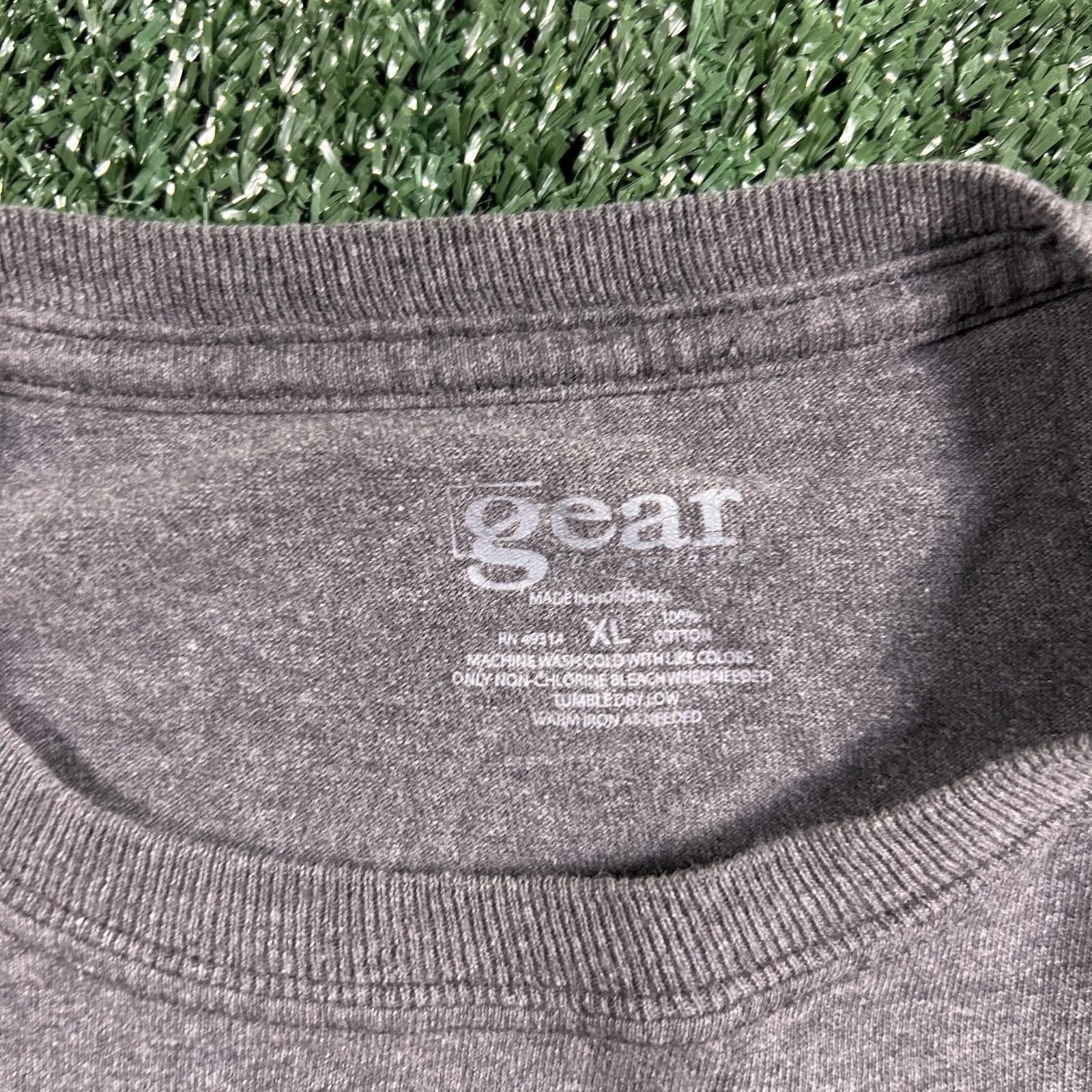 Comme des Garcons Men's Long Sleeve Colorado Graphic T-Shirt. Size XL Size US XL / EU 56 / 4 - 3 Thumbnail