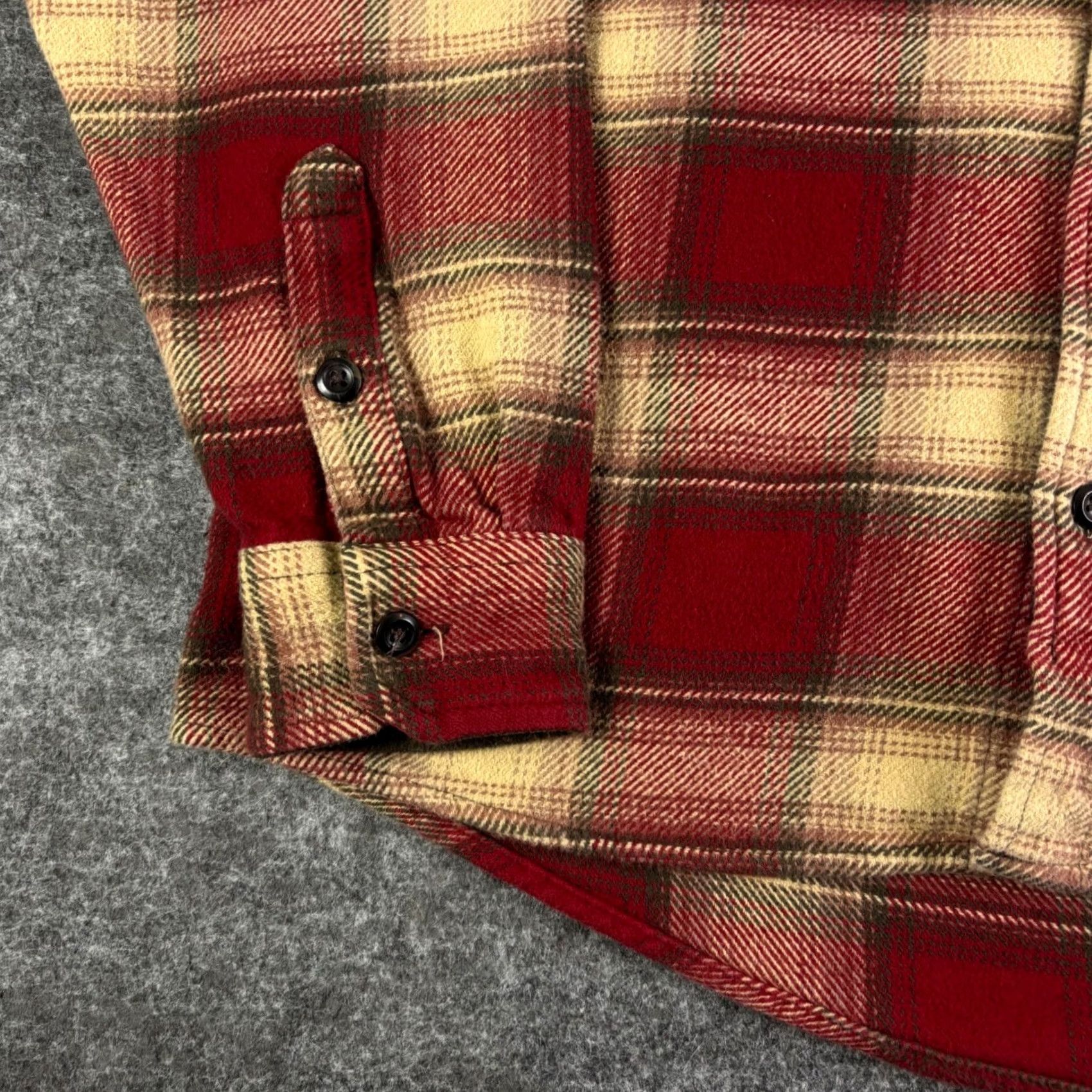 Orvis Orvis Mens Red Plaid Flannel Shirt M Collared Button-Up Heavyweight Lined Pocketed Seasons Fall Winter Classic Chest 45in Casual Workwear Size US M / EU 48-50 / 2 - 6 Thumbnail