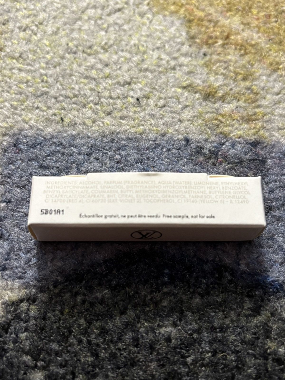 Louis Vuitton Louis Vuitton 2mL Sampler Fragrance Bottle L’Immensite Size ONE SIZE - 2 Thumbnail
