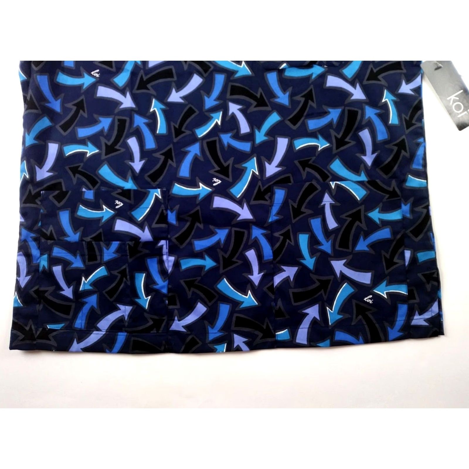 Koio Koi Lite Scrub Top Womens Small Ashton Blue 329PR-WCW New Shirt Women S Blue patterned Cotton Blend pockets 21" pit to pit 27" top to bottom Size S / US 4 / IT 40 - 4 Thumbnail