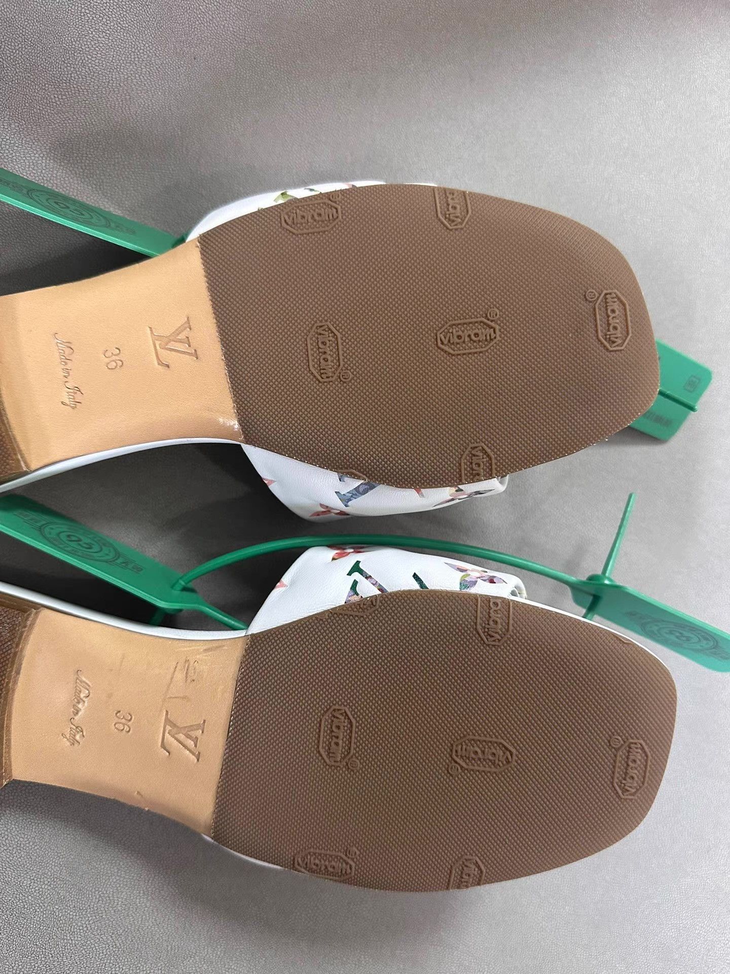 Louis Vuitton Louis Vuitton Revival Slide Ｑ20 Size US 6 / IT 36 - 5 Thumbnail