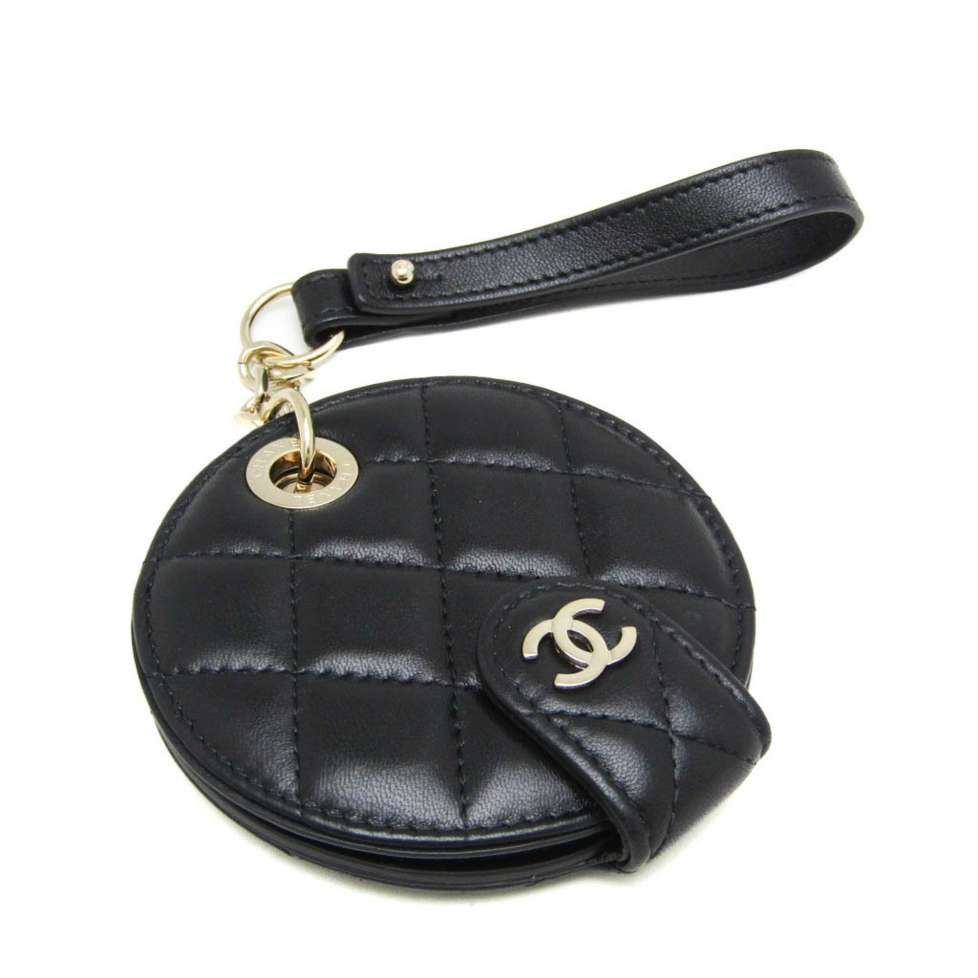 Chanel Chanel Matelasse Women's Name Tag Black Bag Charms Size ONE SIZE - 1 Thumbnail