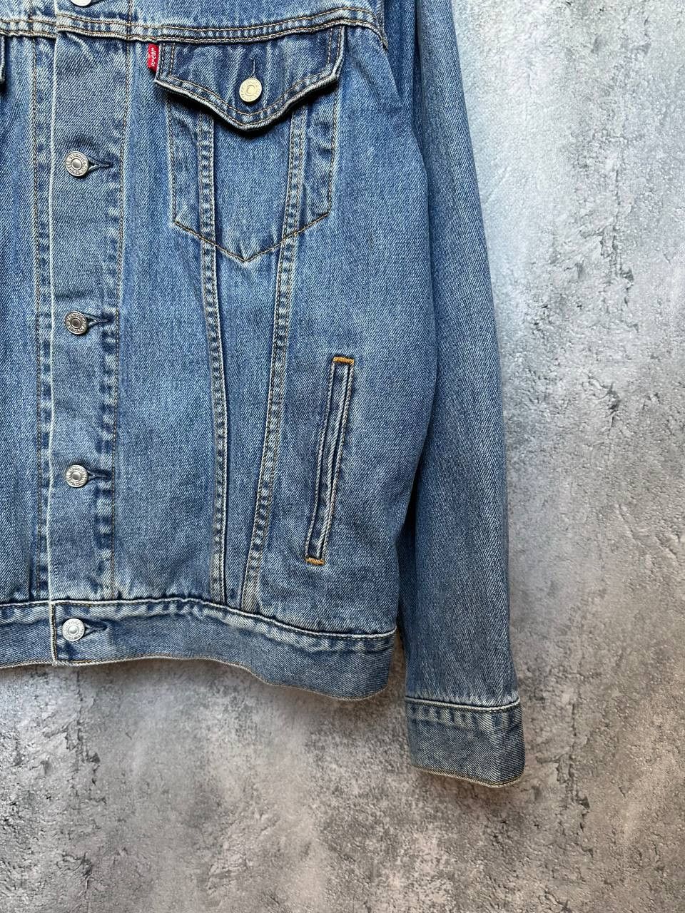 Levi's Vintage Clothing Levi's Vintage 90s Denim Jacket Standard Trucker 70507-0389 Size US L / EU 52-54 / 3 - 9 Thumbnail