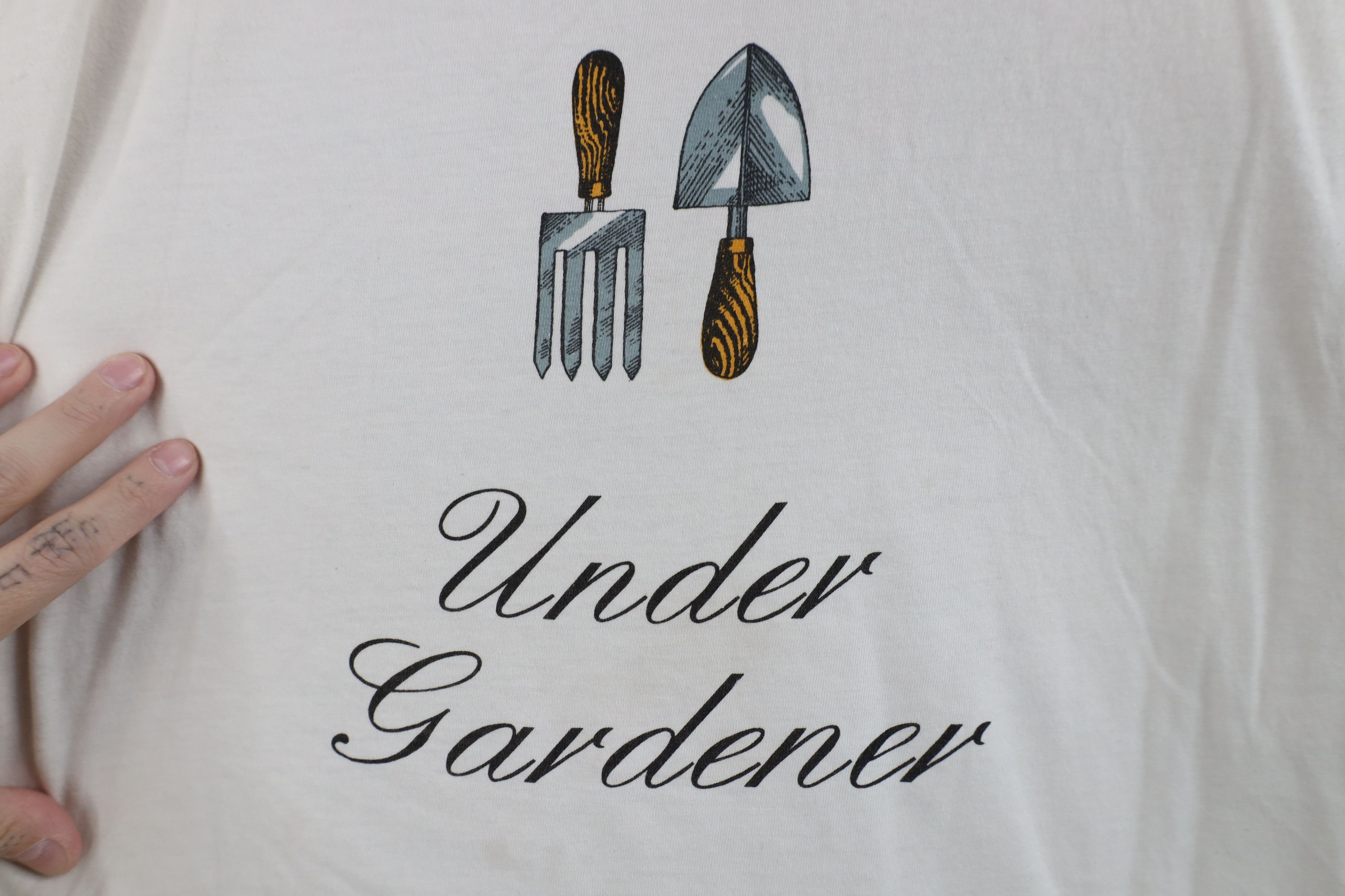 Vintage Vintage 90s Streetwear Nature Under Gardener T-Shirt Size ONE SIZE - 4 Thumbnail