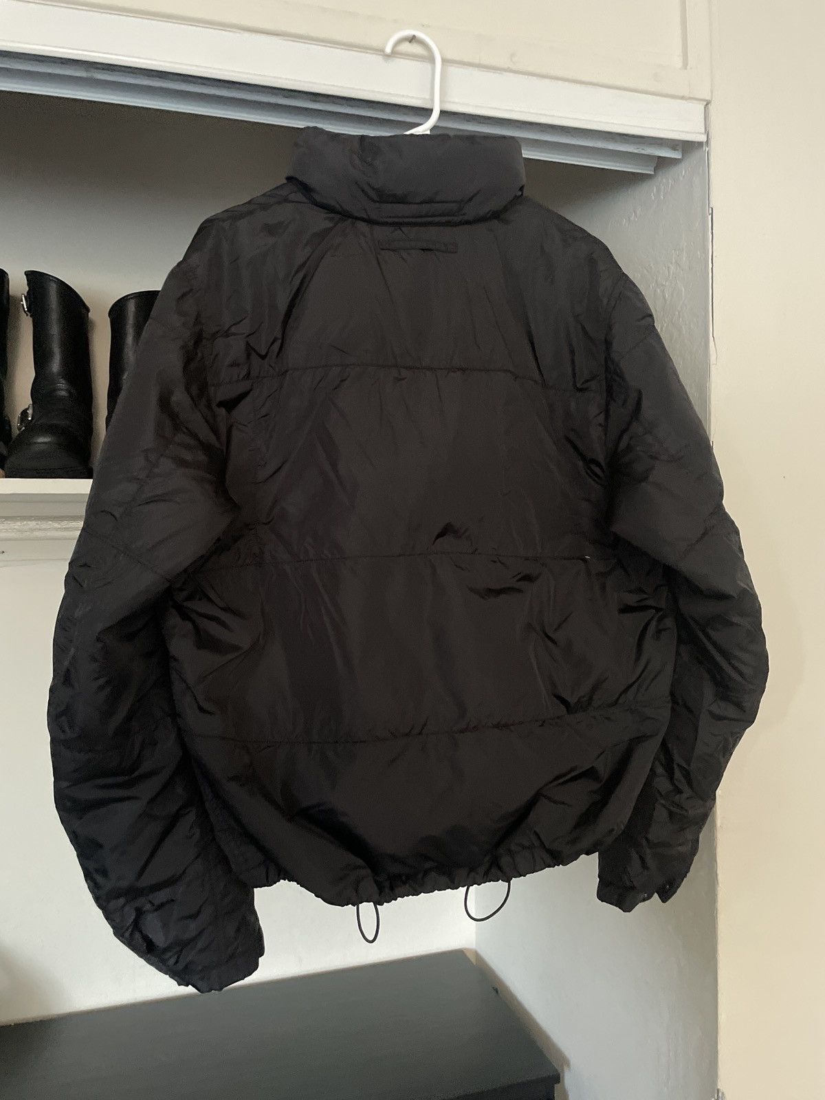 Prada Prada black puffer jacket Size US M / EU 48-50 / 2 - 2 Thumbnail
