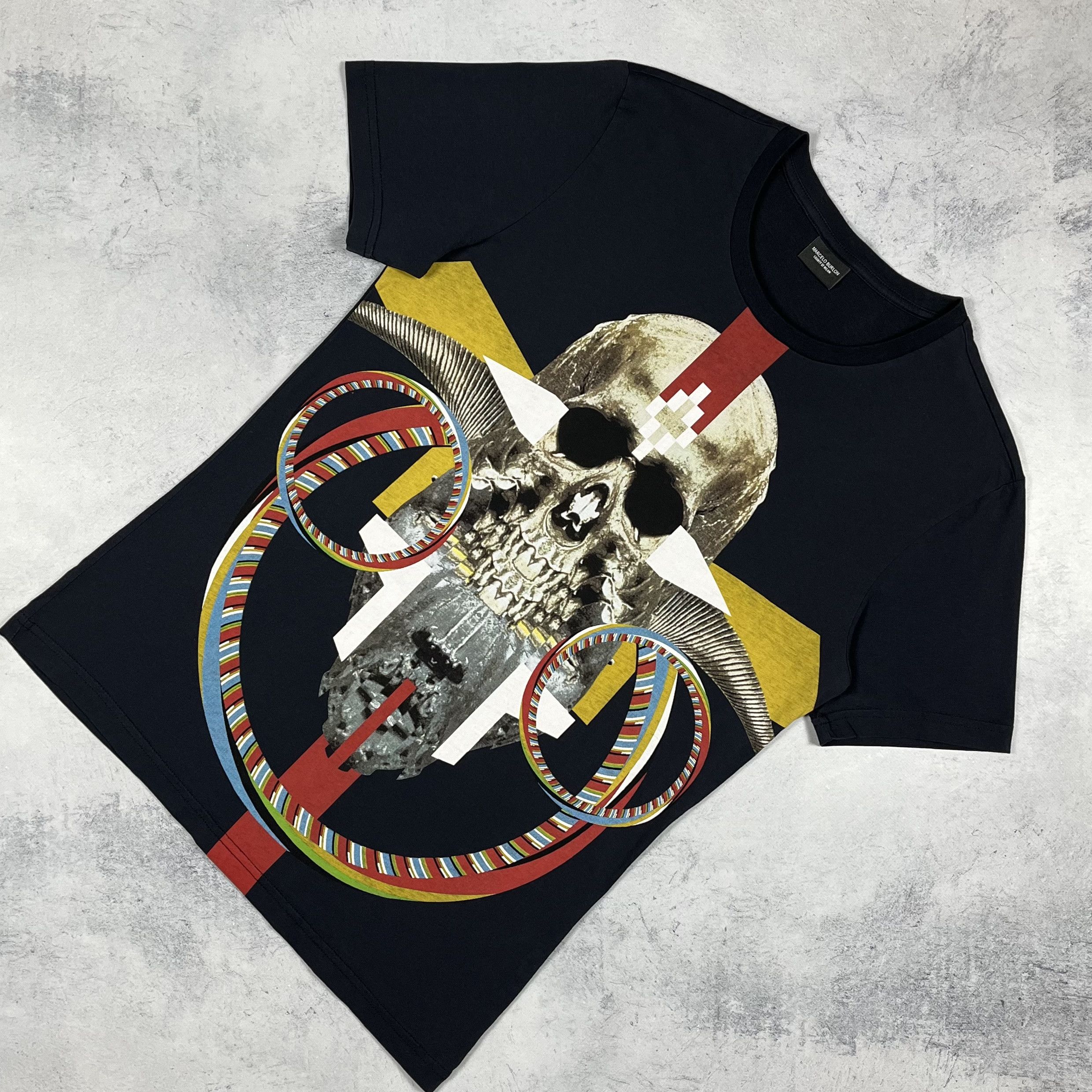 Marcelo Burlon Marcelo Burlon BATAVIA Big Logo T Shirt Size US L / EU 52-54 / 3 - 1 Thumbnail