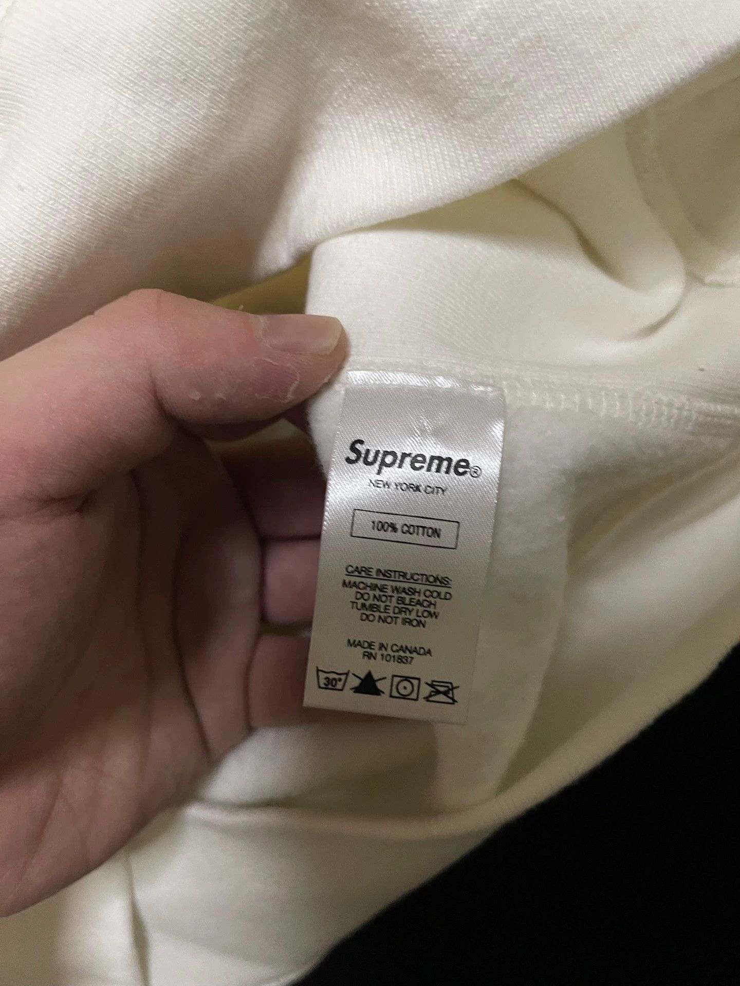 Supreme Supreme x CDG Pleated Box Logo Shirt Hoodie White XL Size US XL / EU 56 / 4 - 5 Thumbnail