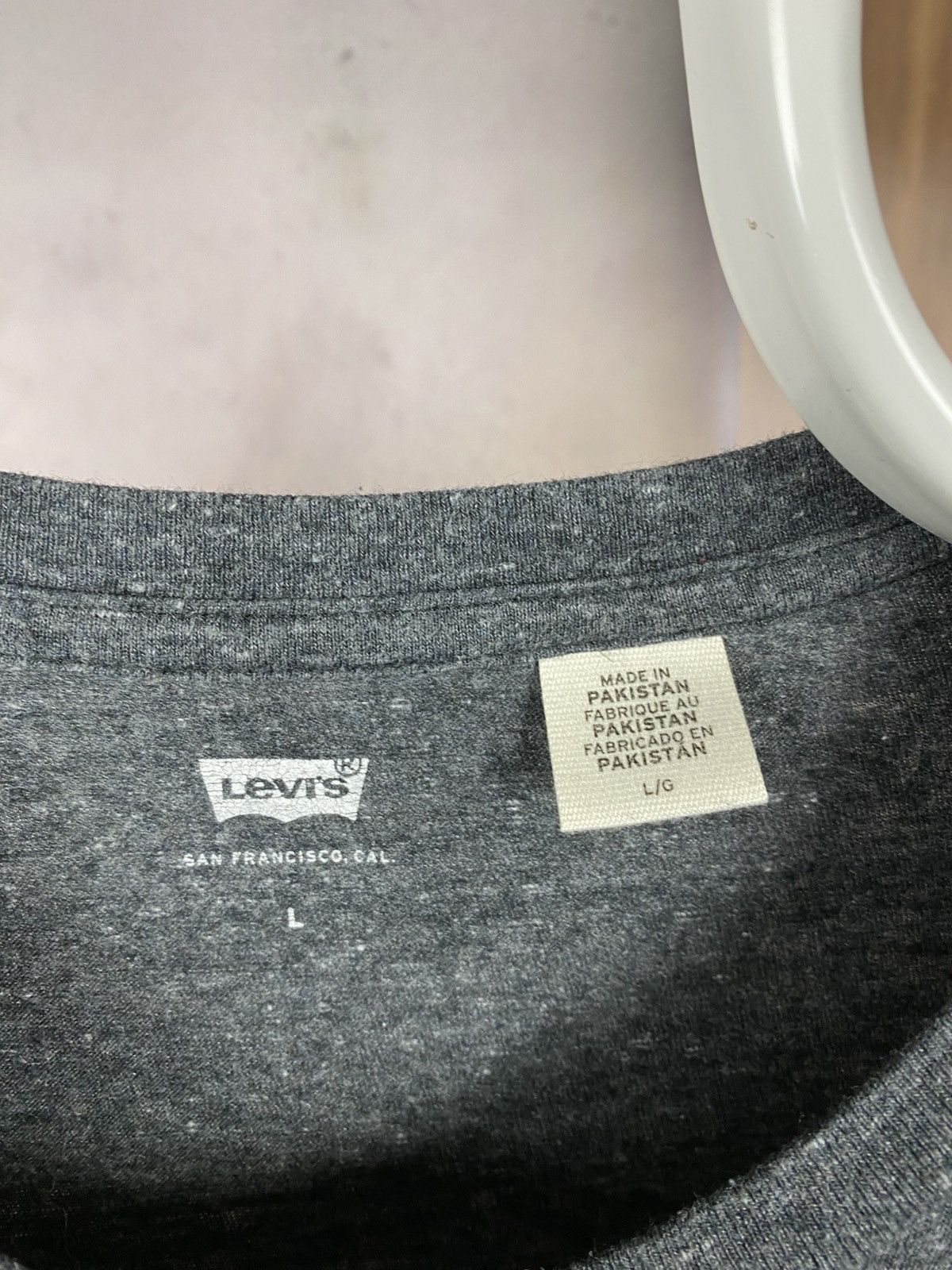Levi's 🎠T-Shirt Levi’s Cal Est 1873 Art Tee🎠 Size US L / EU 52-54 / 3 - 9 Thumbnail