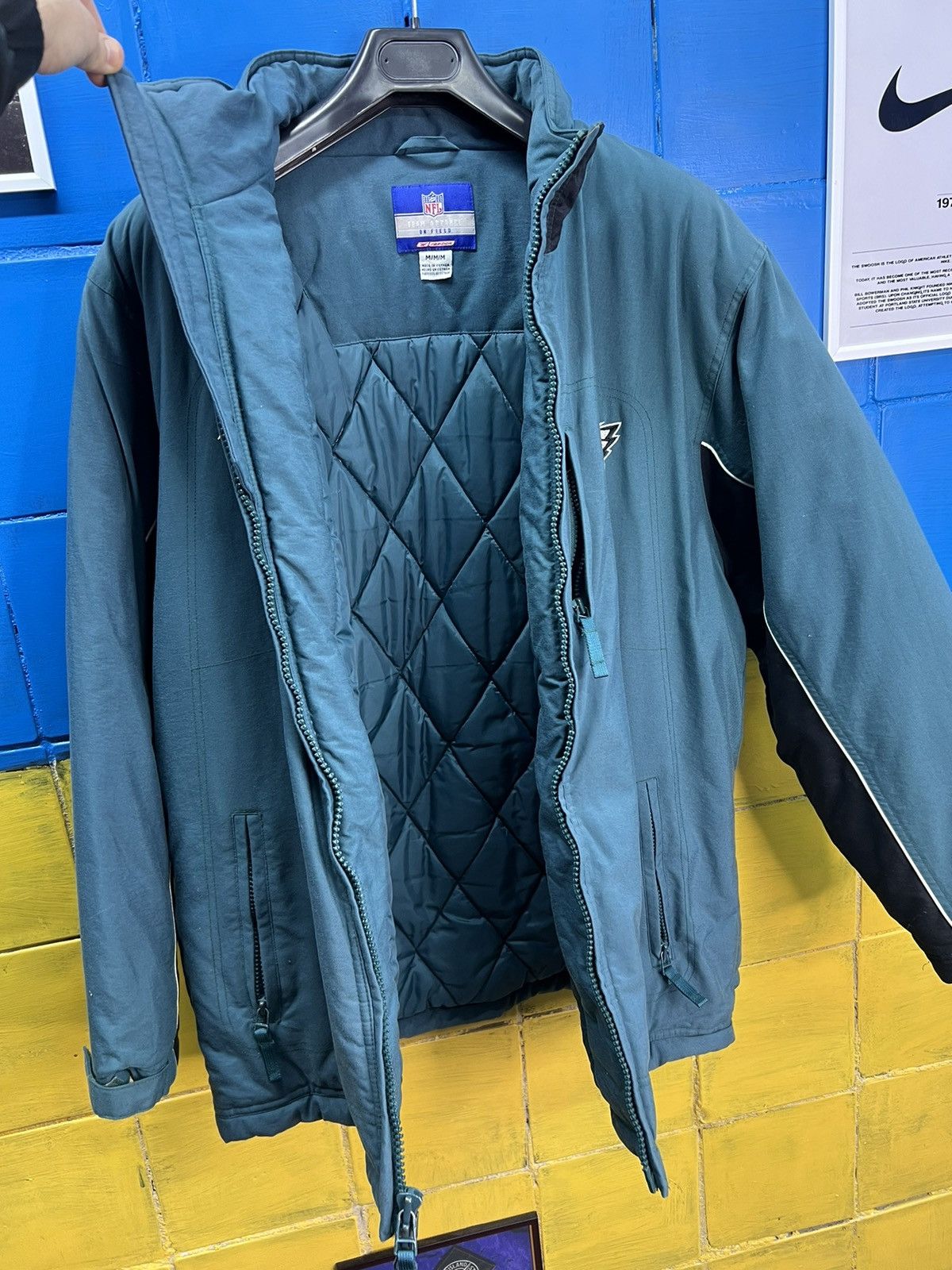 NFL × Vintage Reebok Vintage NFL Philadelphia Eagles jacket Big Logo Back Size US M / EU 48-50 / 2 - 5 Thumbnail