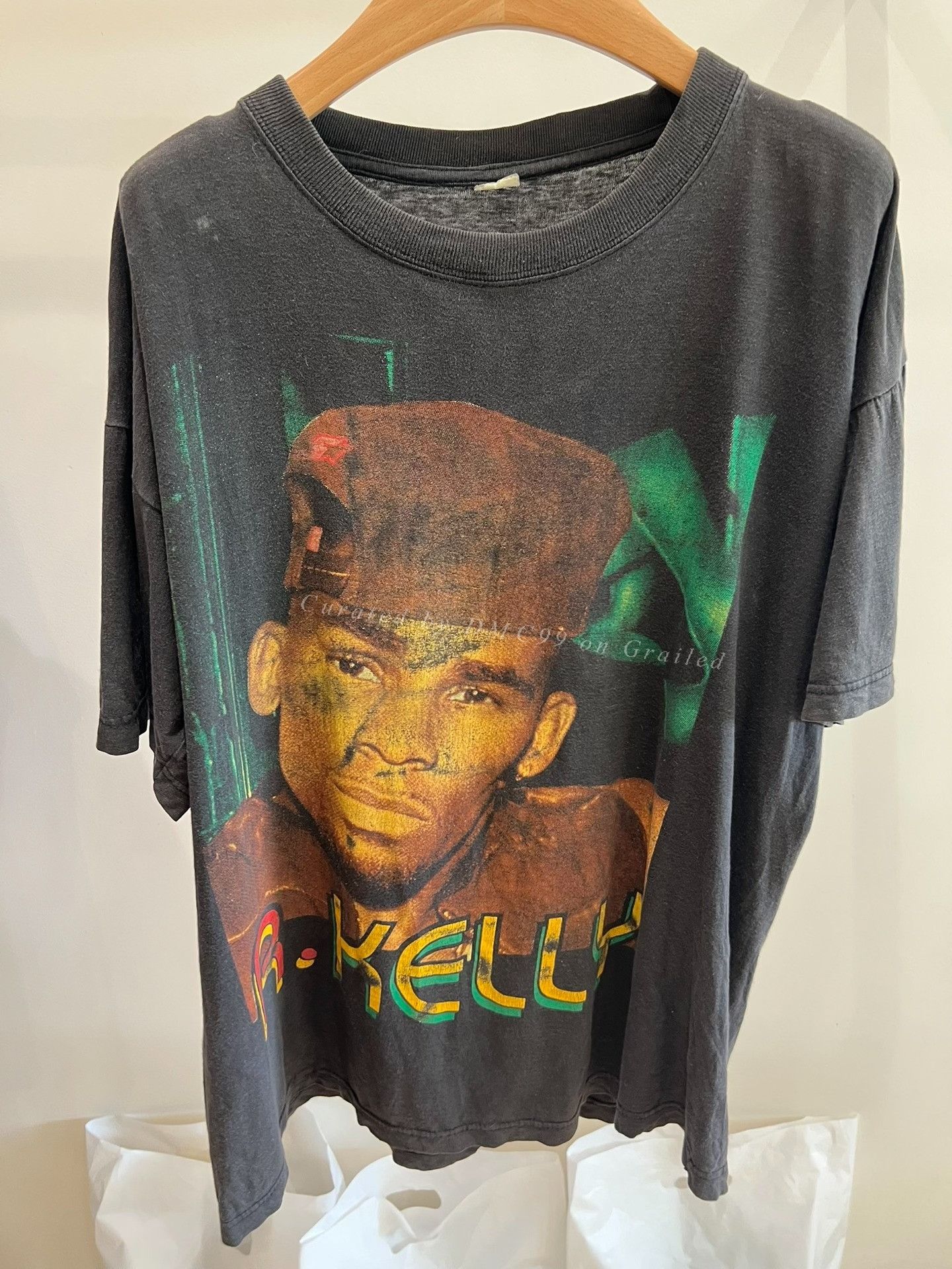 Other R Kelly Vintage 90s Rap Tee Size US XL / EU 56 / 4 - 1 Thumbnail
