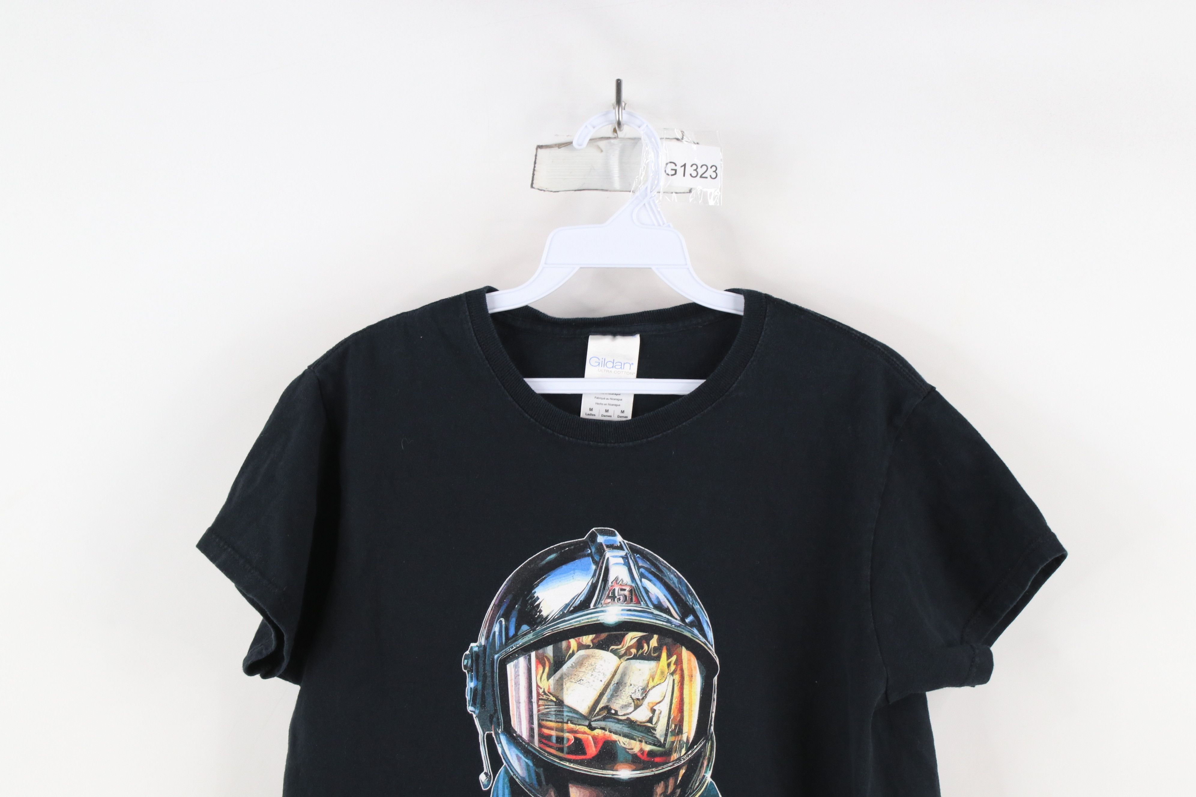 Vintage Vintage Y2K Spell Out Ray Bradbury Fahrenheit 451 T-Shirt Size M / US 6-8 / IT 42-44 - 2 Thumbnail