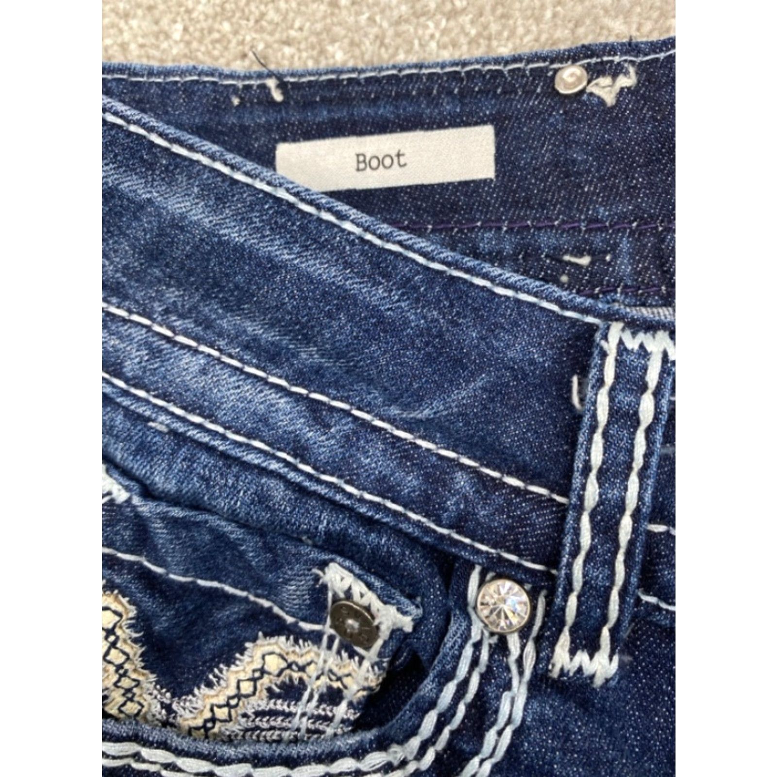 Vintage VIGOSS Jeans Women's Size 9 Blue Denim Bootcut Embroidered Whiskers 4461 Size 30" / US 8 / IT 44 - 6 Thumbnail