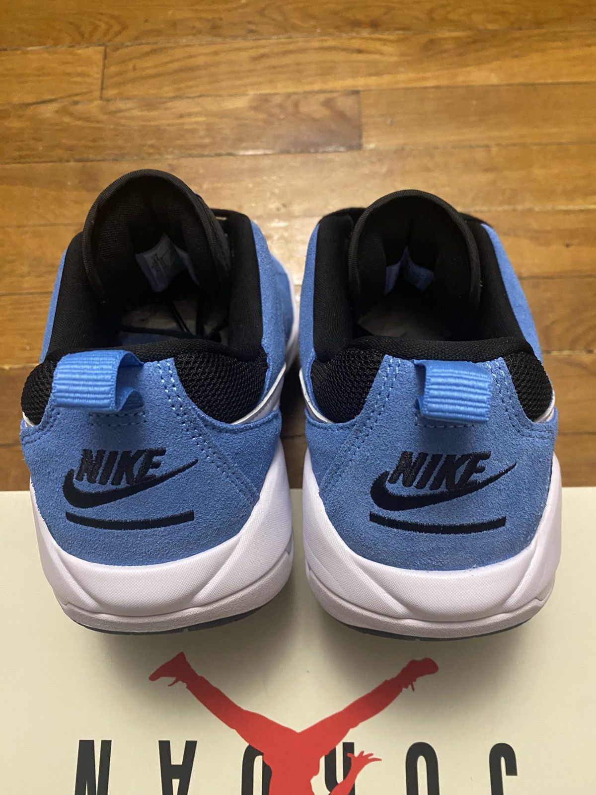 Nike Size 11 - Jordan CMFT ERA Black University Blue Men’s Size US 11 / EU 44 - 5 Thumbnail
