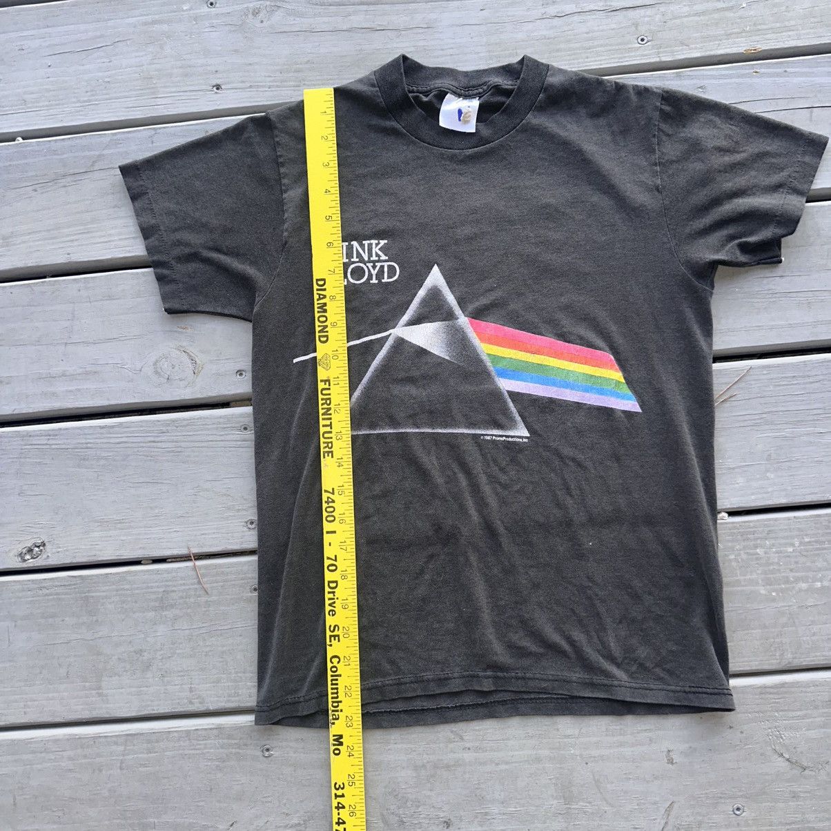 Vintage Vintage 1987 Pink Floyd tour shirt sz small faded smoked Size US S / EU 44-46 / 1 - 3 Thumbnail