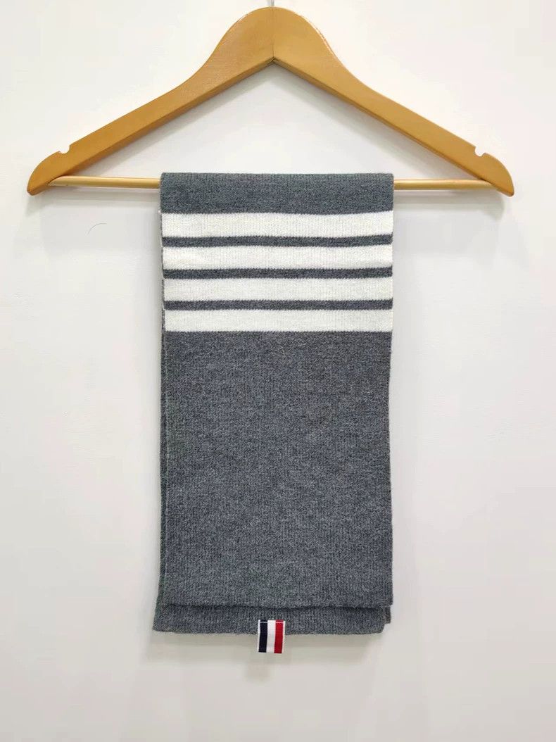Thom Browne Thom browne Gray four-striped cashmere scarf 2504-Nextarrow Size ONE SIZE - 1 Thumbnail