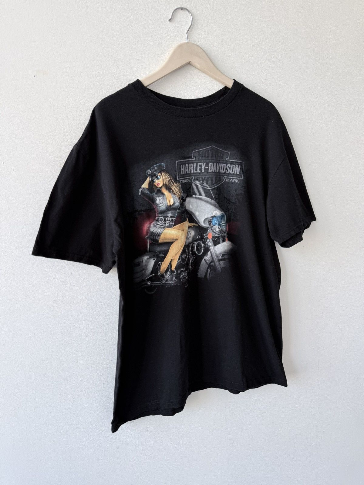 Harley Davidson Vintage 2015 Harley Davidson Police Girl T Shirt Size US XL / EU 56 / 4 - 3 Thumbnail