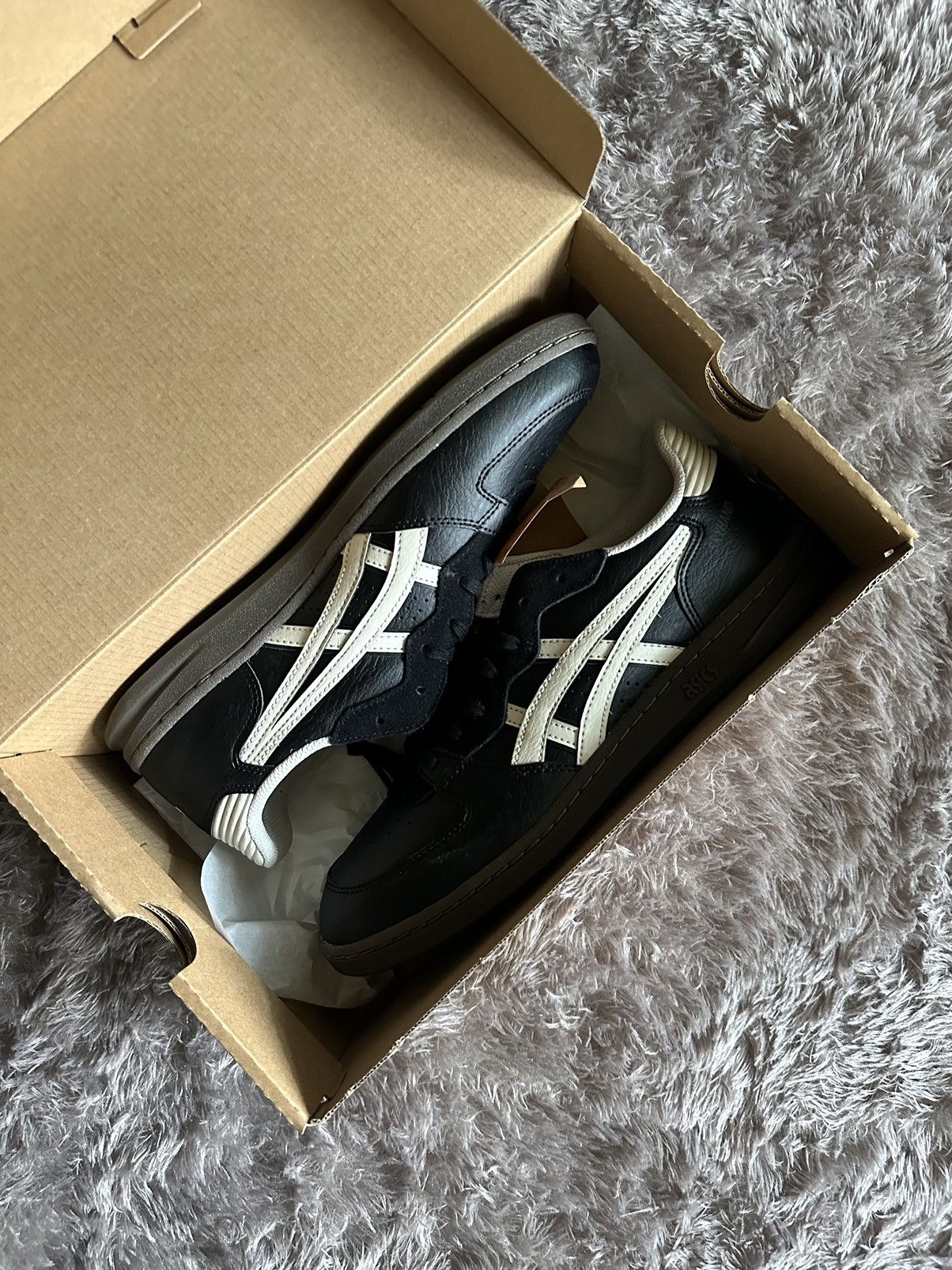 Asics ASICS Skyhand OG "Black Oatmeal Size US 9.5 / EU 42-43 - 2 Thumbnail