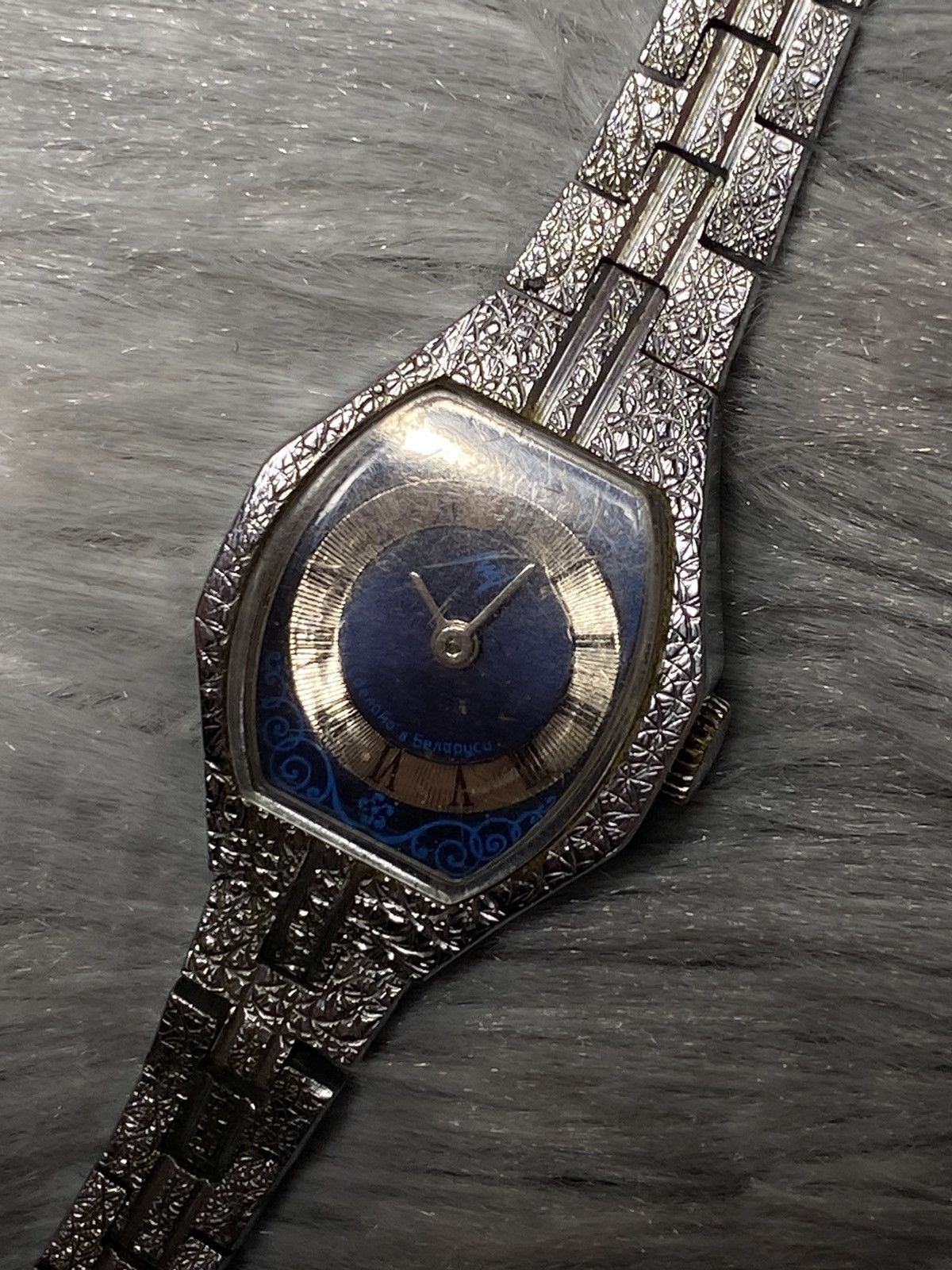 Vintage Vintage Luch Mechanical Watch Size ONE SIZE - 7 Thumbnail