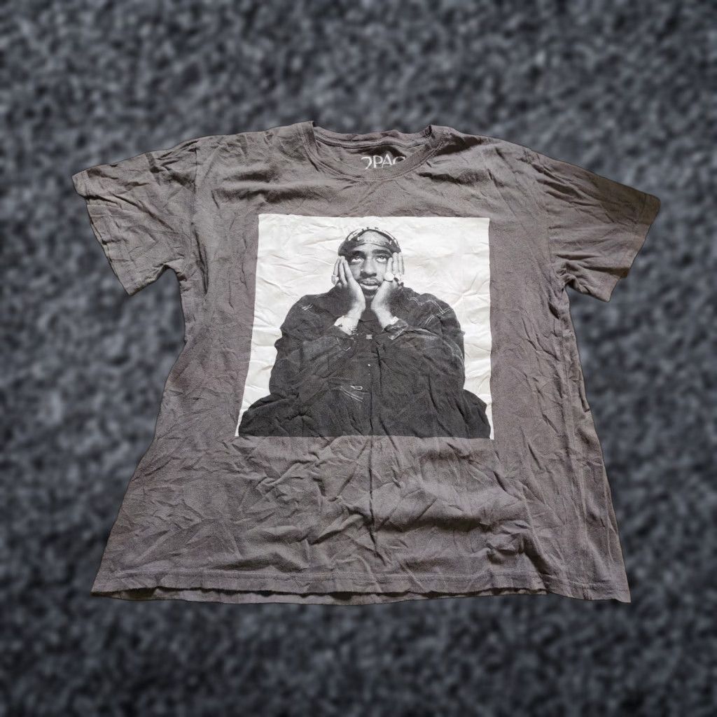 Vintage VINTAGE 2PAC Tupac Shakur Portrait T-Shirt Womens XL Gray Cotton Short Sleeve Round Neck Mens/Womens? Wait ends. Size XL / US 12-14 / IT 48-50 - 1 Thumbnail