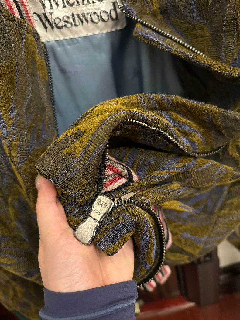 Vivienne Westwood vivienne westwood Tiger pattern horsehair bomber short jac Size S / US 4 / IT 40 - 9 Thumbnail