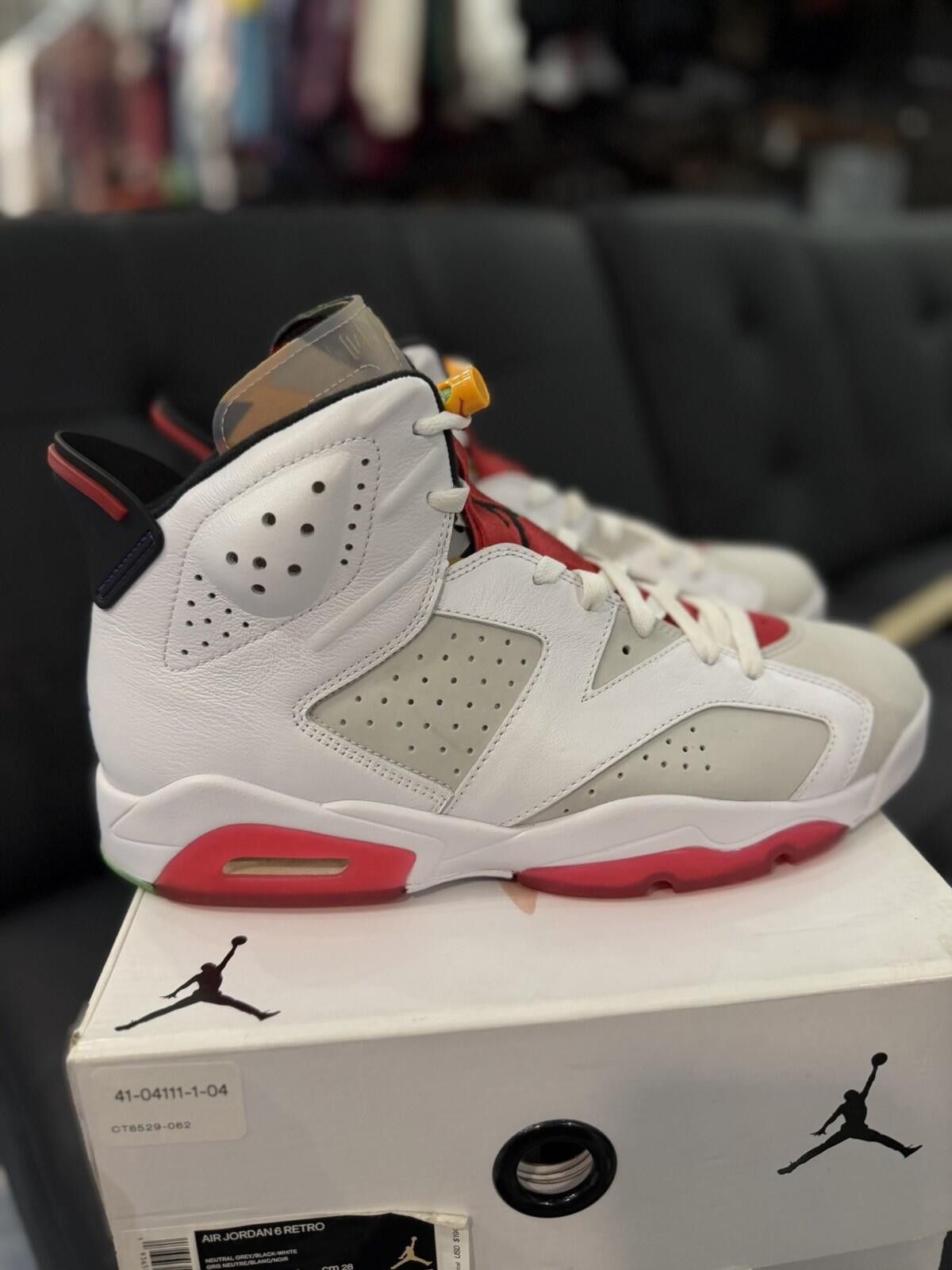 Jordan Brand Air Jordan 6 Retro Men's Size 10 Hare Sneakers Size US 10 / EU 43 - 5 Thumbnail