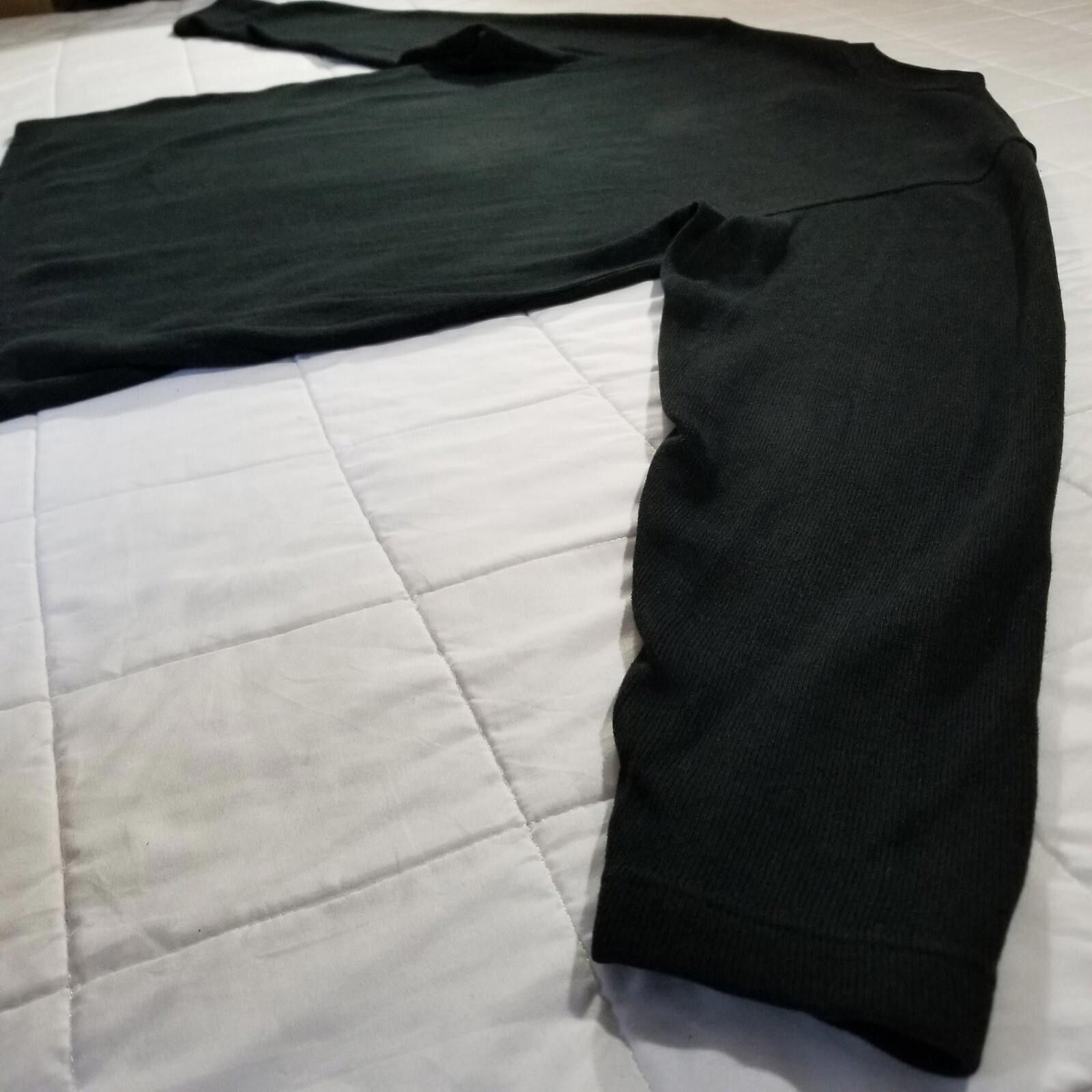 Banana Republic Banana Republic Large Black Sweater V Neck - Fast Shipping Size US L / EU 52-54 / 3 - 12 Thumbnail