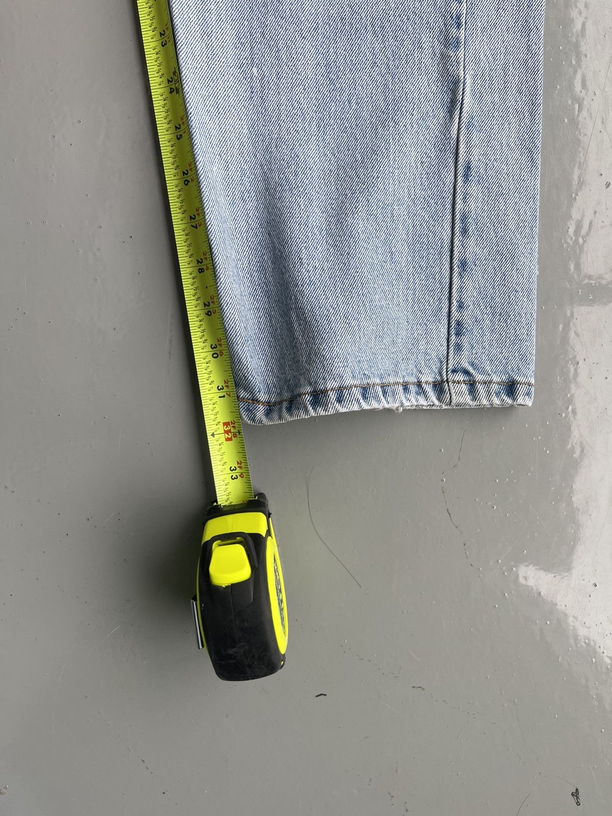 Levi's × Vintage Crazy vintage 90’s Levi’s 505 faded washed light blue jeans Size US 34 / EU 50 - 6 Thumbnail