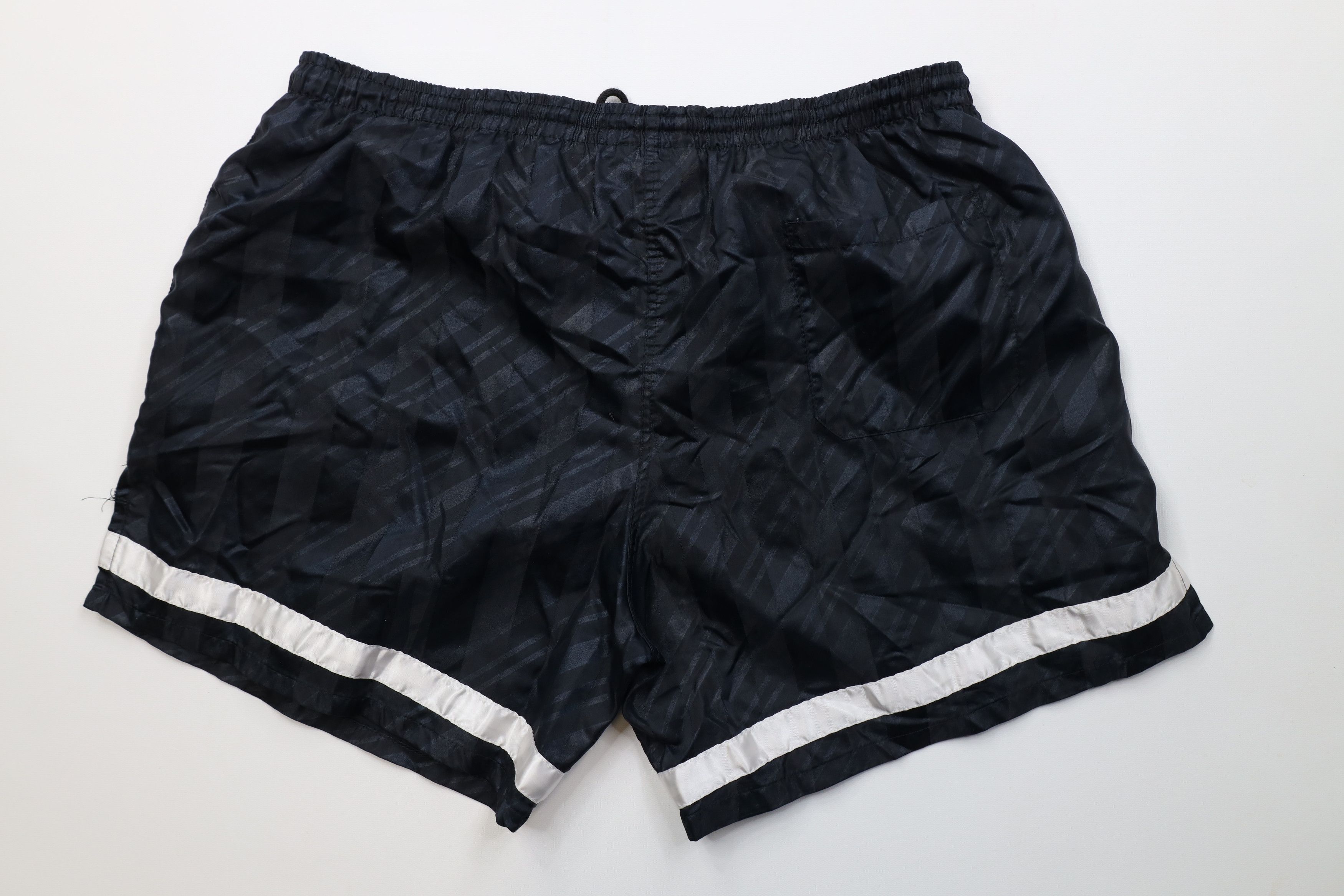 Vintage Vintage 90s Mitre Running Jogging Soccer Shorts Black Size US 36 / EU 52 - 9 Thumbnail