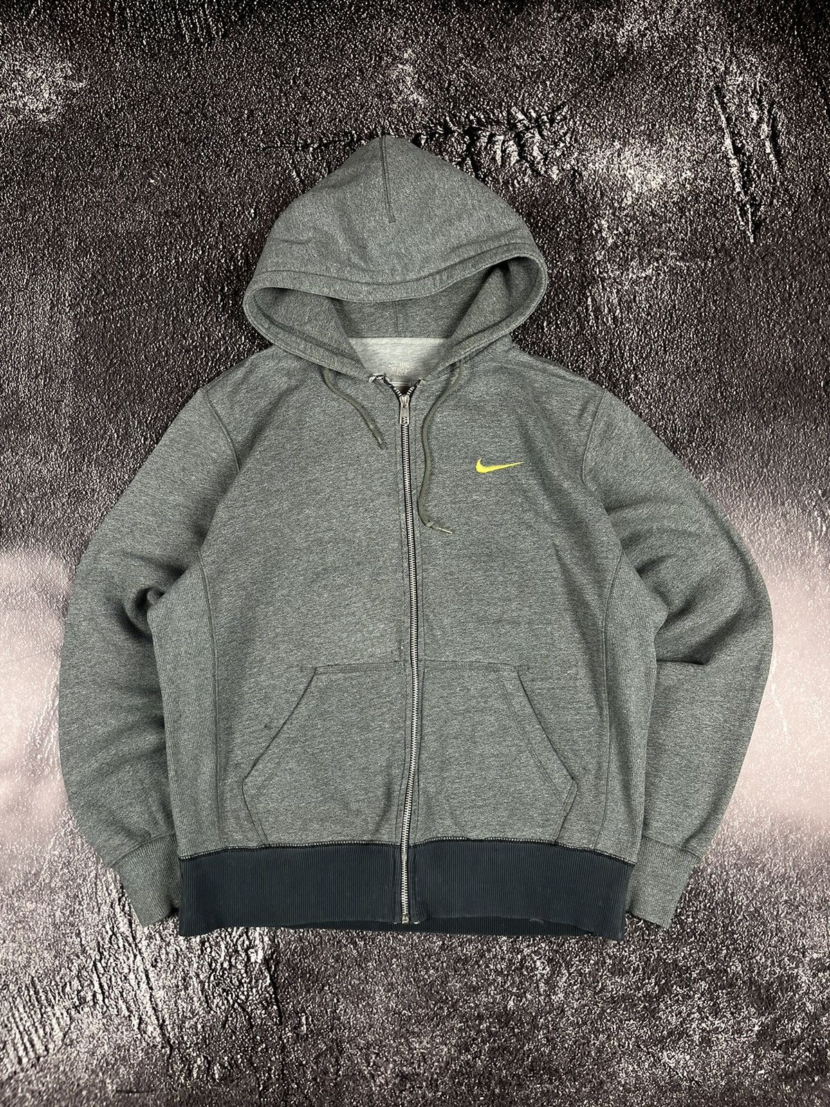 Nike Vintage Nike Y2K Baggy Zip Hoodie Swoosh Grey Athletic Dept Size US L / EU 52-54 / 3 - 1 Thumbnail