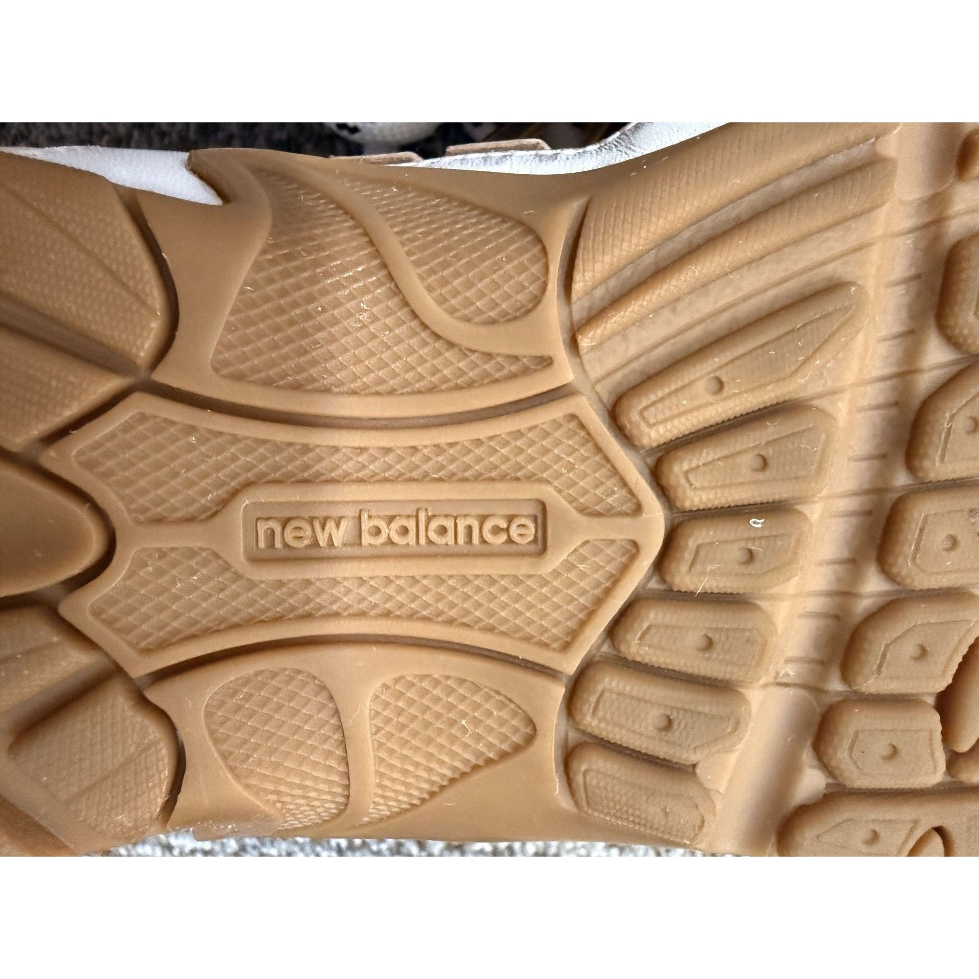 Miu Miu Miu Miu X New Balance Womens Sneakers 37 White Leather Made Size US 7 / IT 37 - 15 Thumbnail