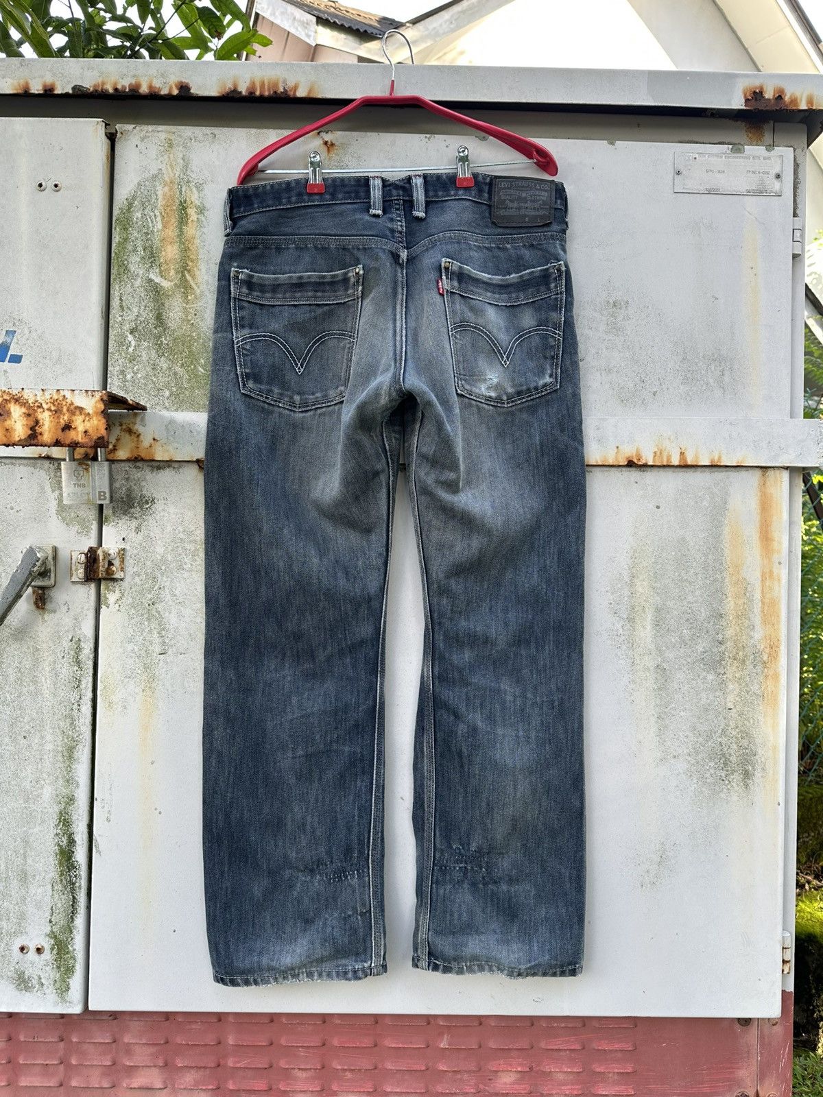 Levi's Vintage Clothing 👹Vintage Levis 569 Washed Baggy Jeans Size US 33 - 3 Thumbnail