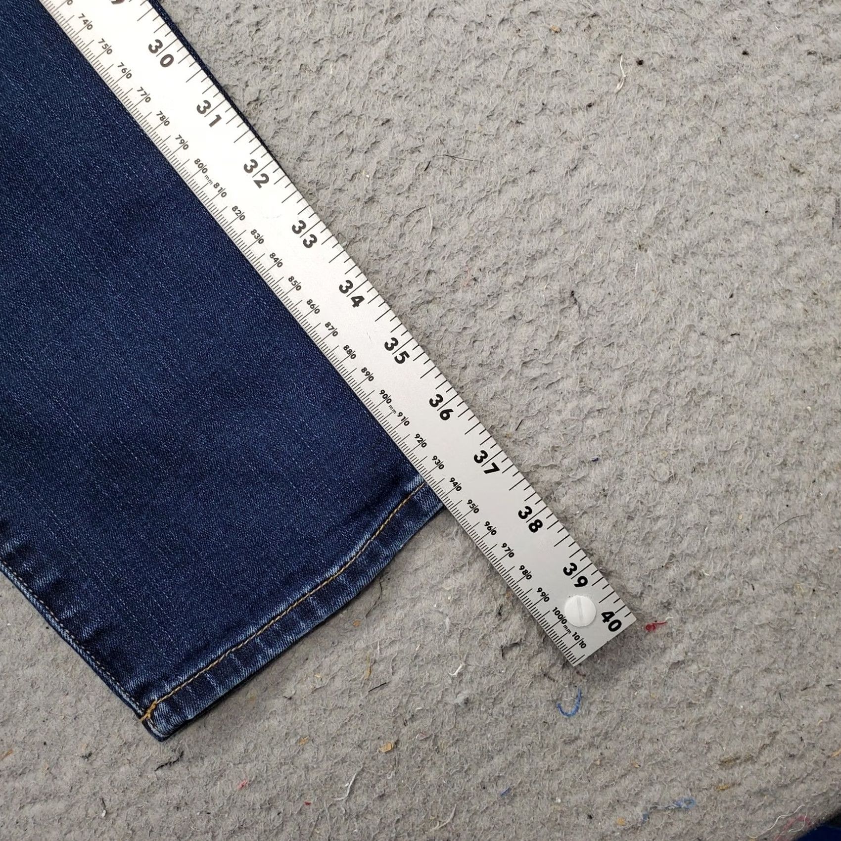 Lucky Brand Lucky Brand Lolita Skinny Jeans Womens 6 Blue Denim Stretch Faded Whiskered Regular 28.25 Inseam 5-Pocket Womens Jeans Blue Denim Slim Fit Size 28" / US 6 / IT 42 - 4 Thumbnail