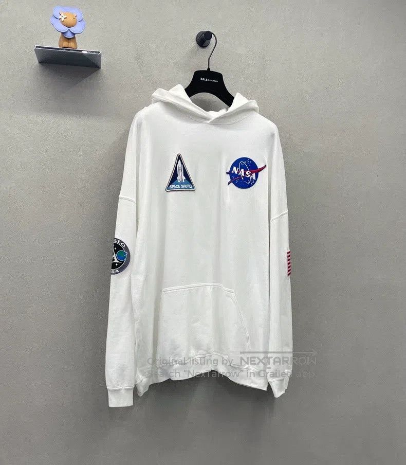 Balenciaga Balenciaga White Hooded Sweatshirt Size US XS / EU 42 / 0 - 3 Thumbnail