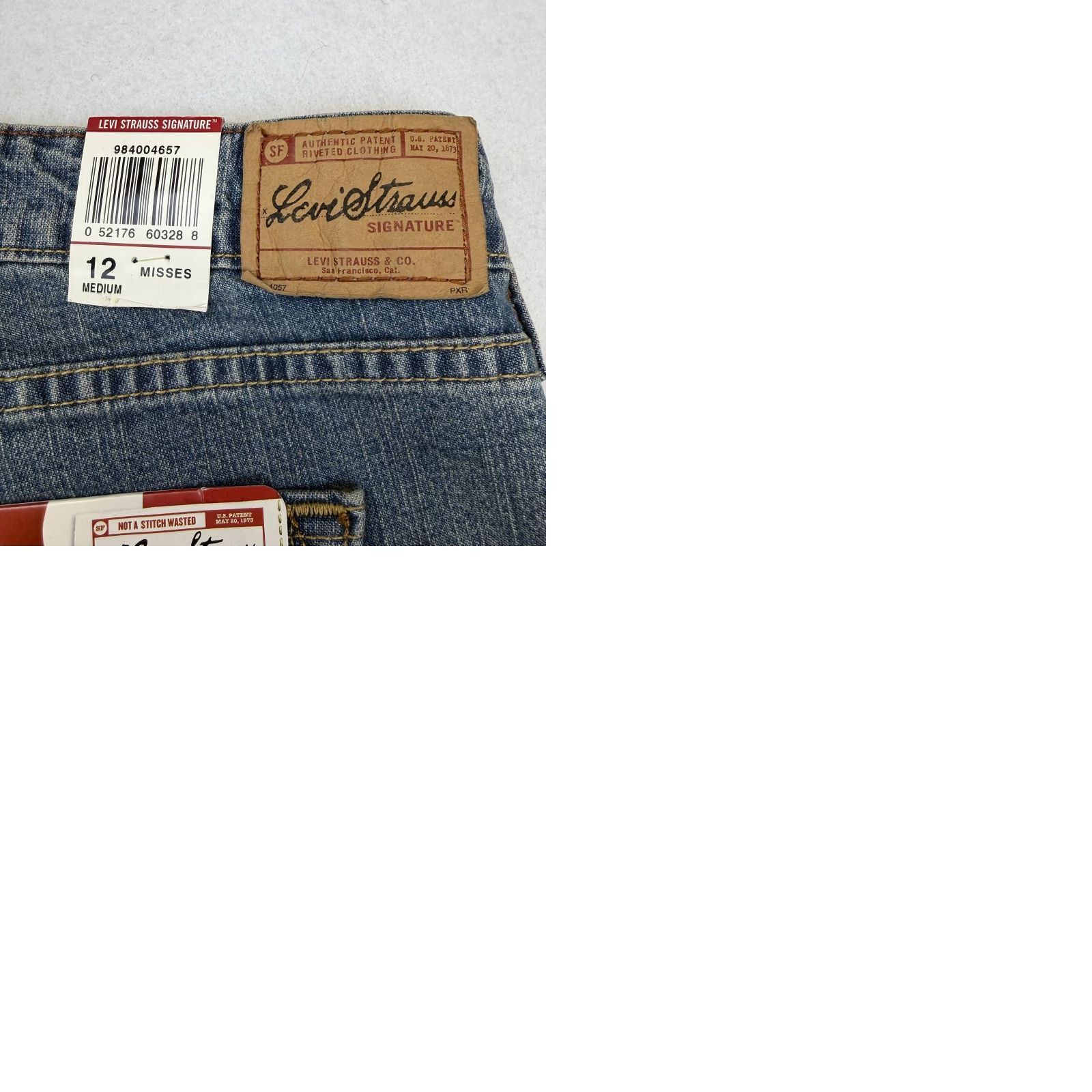 Vintage Levi Strauss Signature Jeans Womens 12 Blue Slim Bootcut Stretch 34x32 NWT Size 34" / US 12 / IT 48 - 10 Thumbnail