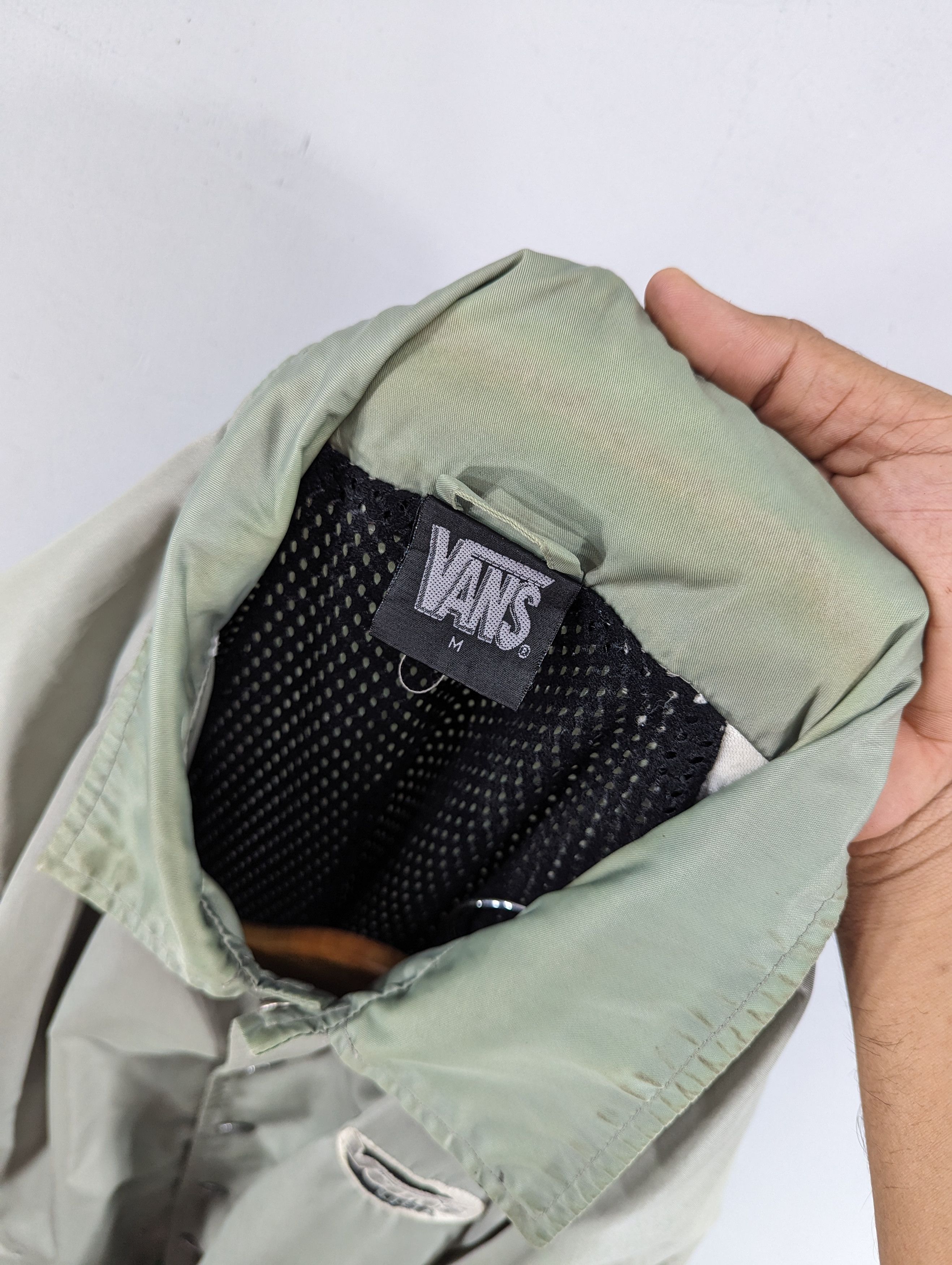 Vans × Vintage Vintage 90s Vans Distressed Coach Jacket Size US L / EU 52-54 / 3 - 14 Thumbnail