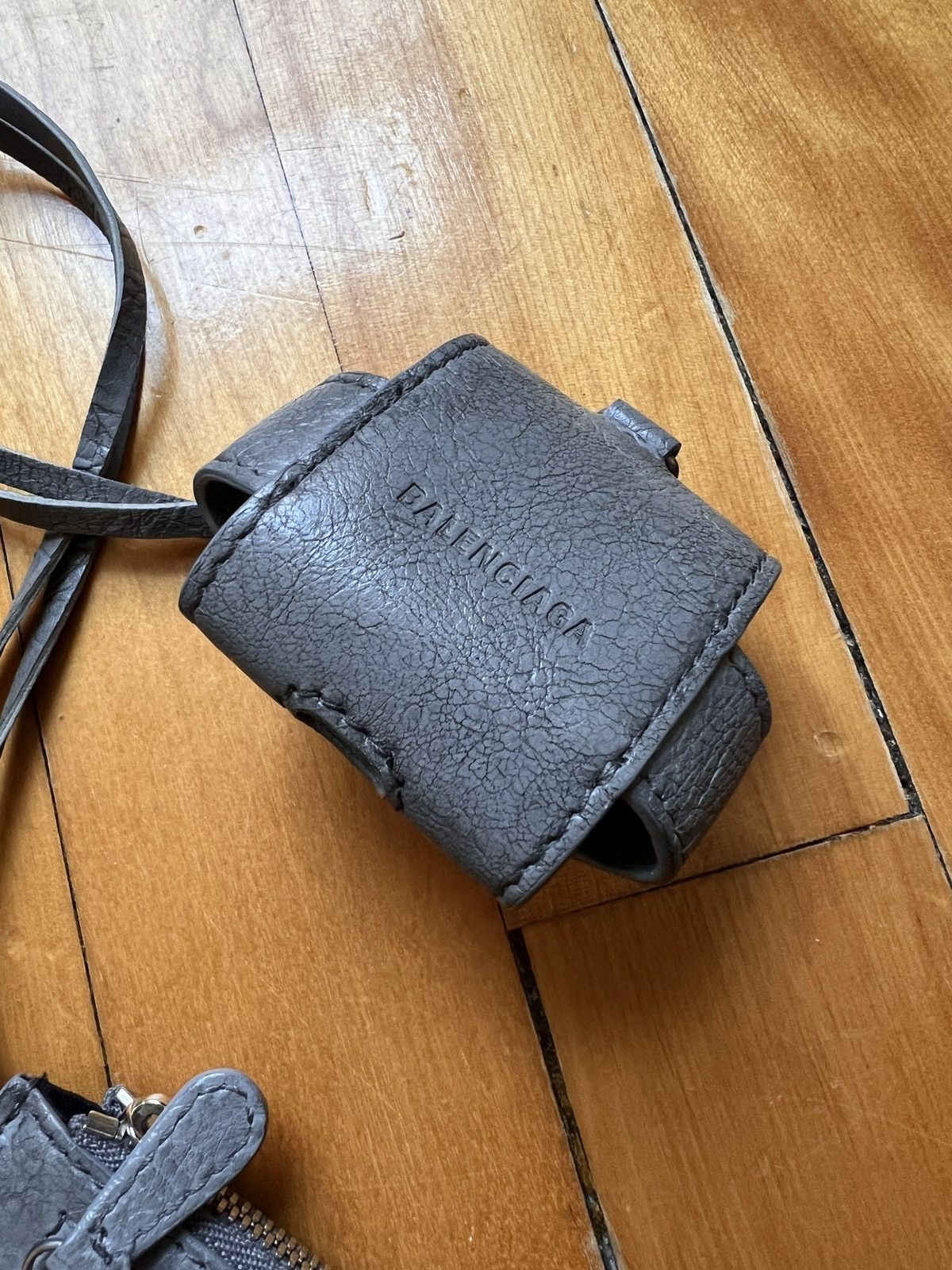 Balenciaga Le Cagole Embellished Textured-Leather Messenger Bag Size ONE SIZE - 7 Thumbnail
