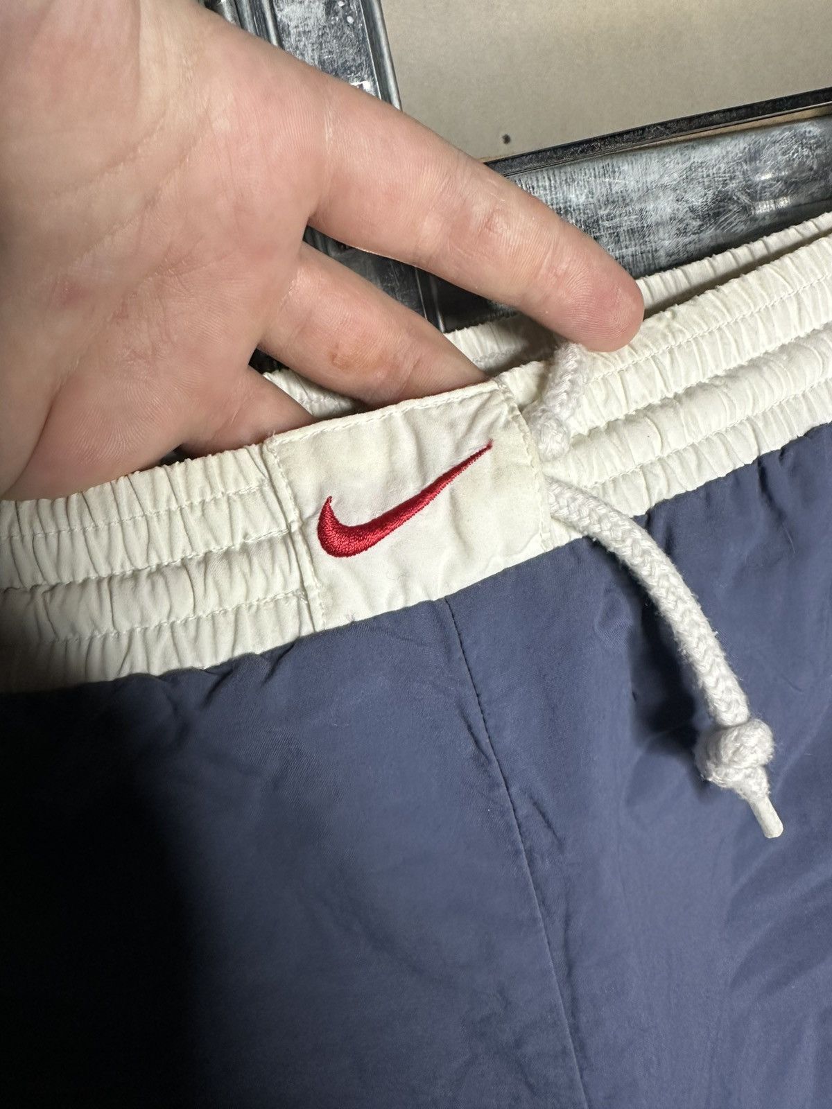 Nike Vintage Nike Shorts Men's Size S Y2K Embroidered Swoosh Size US 30 / EU 46 - 5 Thumbnail