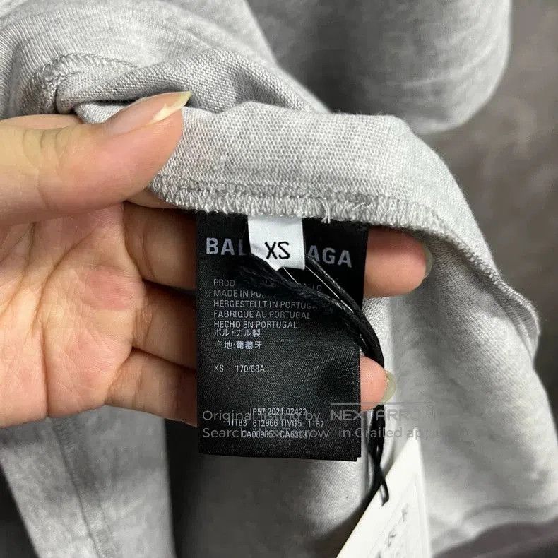 Balenciaga Balenciaga Gray Logo Print Short Sleeve T-Shirt. Size US XS / EU 42 / 0 - 3 Thumbnail