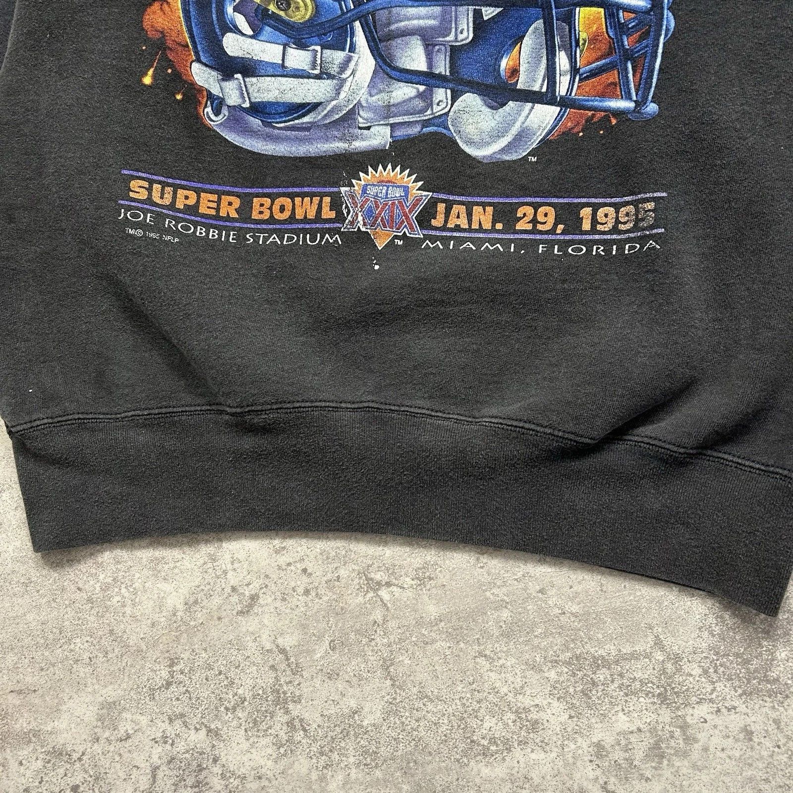 NFL × Vintage SAN DIEGO CHARGERS LA SALEM SPORTSWEAR SWEATSHIRT SIZE L Size US L / EU 52-54 / 3 - 4 Thumbnail
