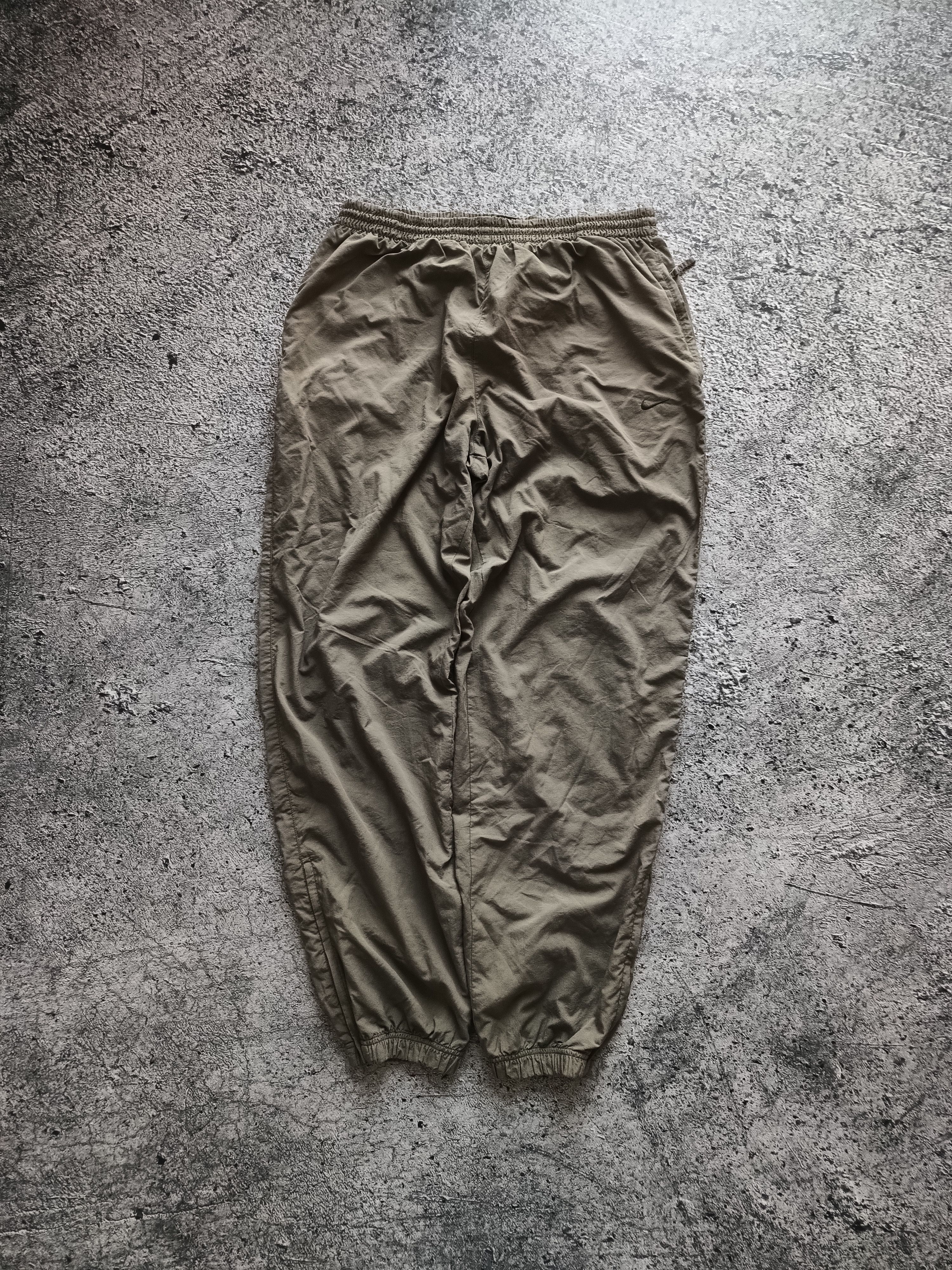 Nike × Vintage Vintage 90s Nike trackpants parachute Size US 34 / EU 50 - 1 Thumbnail