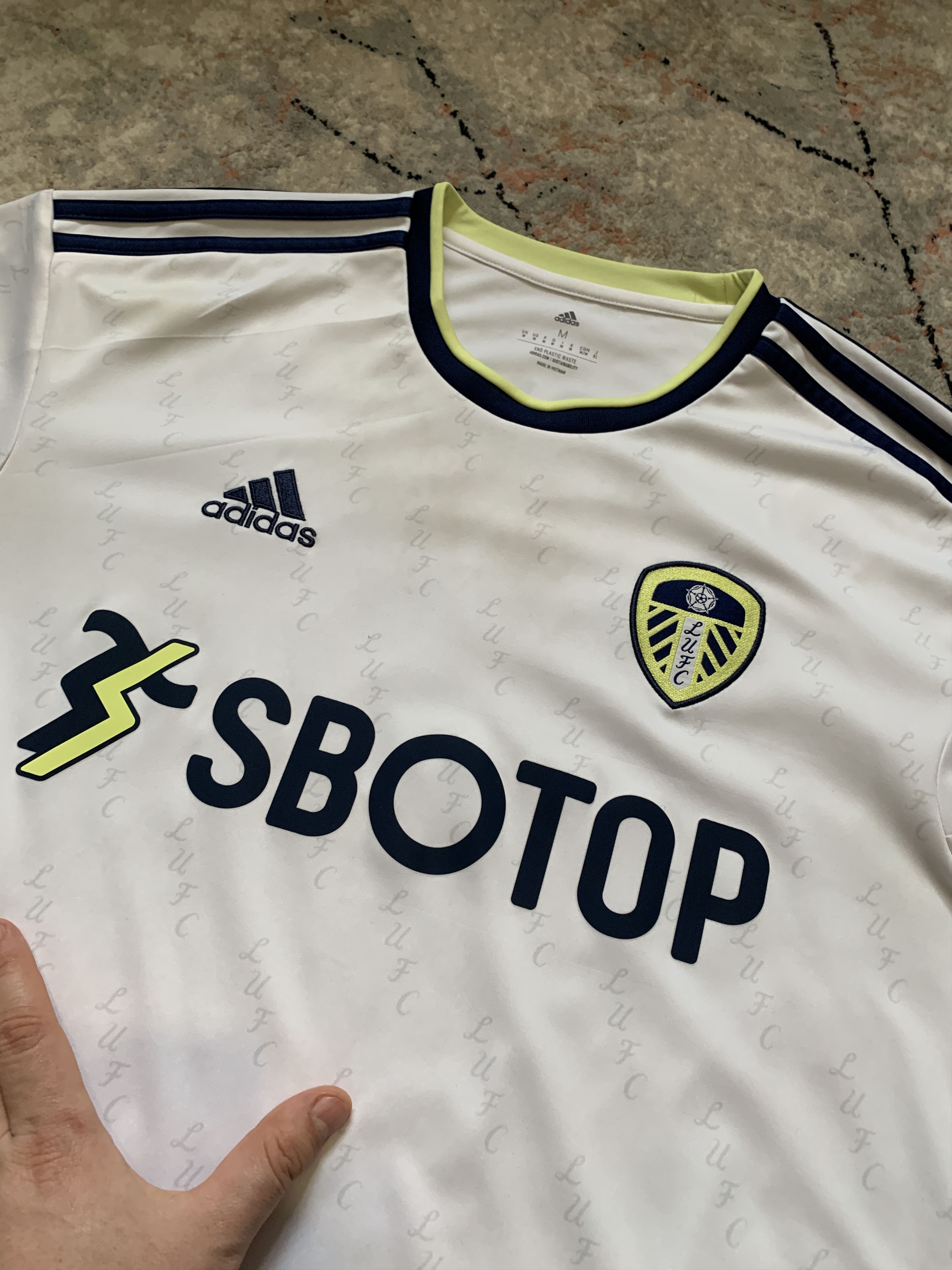Adidas Adidas Leeds United AARONSON 7 Jersey 2022/2023 Size US M / EU 48-50 / 2 - 12 Thumbnail