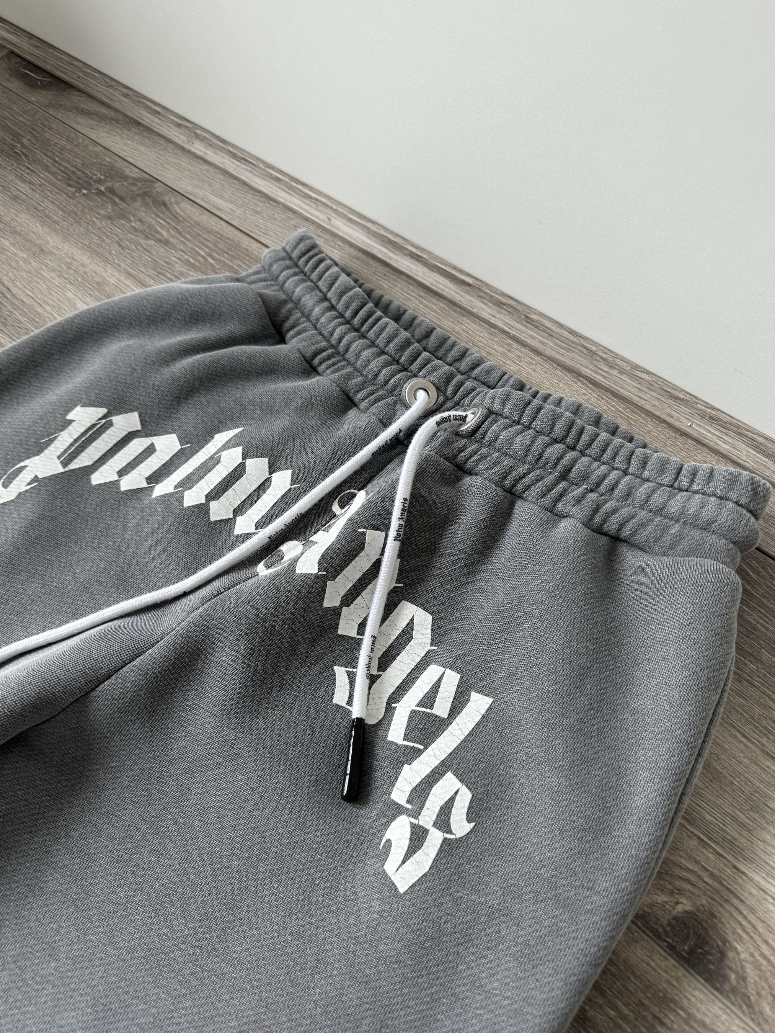 Palm Angels Palm Angels Curved Logo-Print Sweatpants Size US 32 / EU 48 - 2 Thumbnail