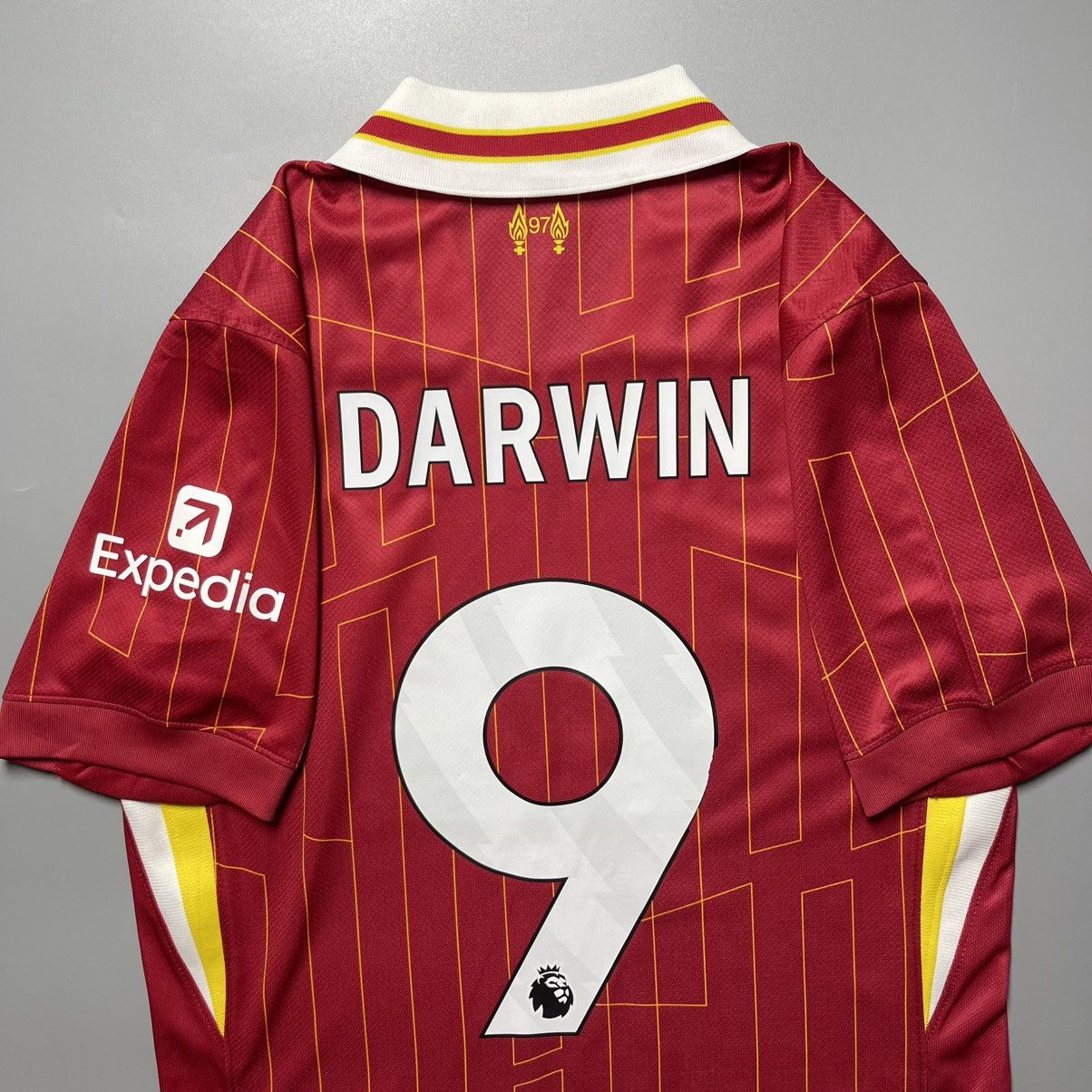 Nike LIVERPOOL NIKE 2024/2025 SOCCER HOME JERSEY #9 DARWIN NUNEZ Size US S / EU 44-46 / 1 - 9 Thumbnail