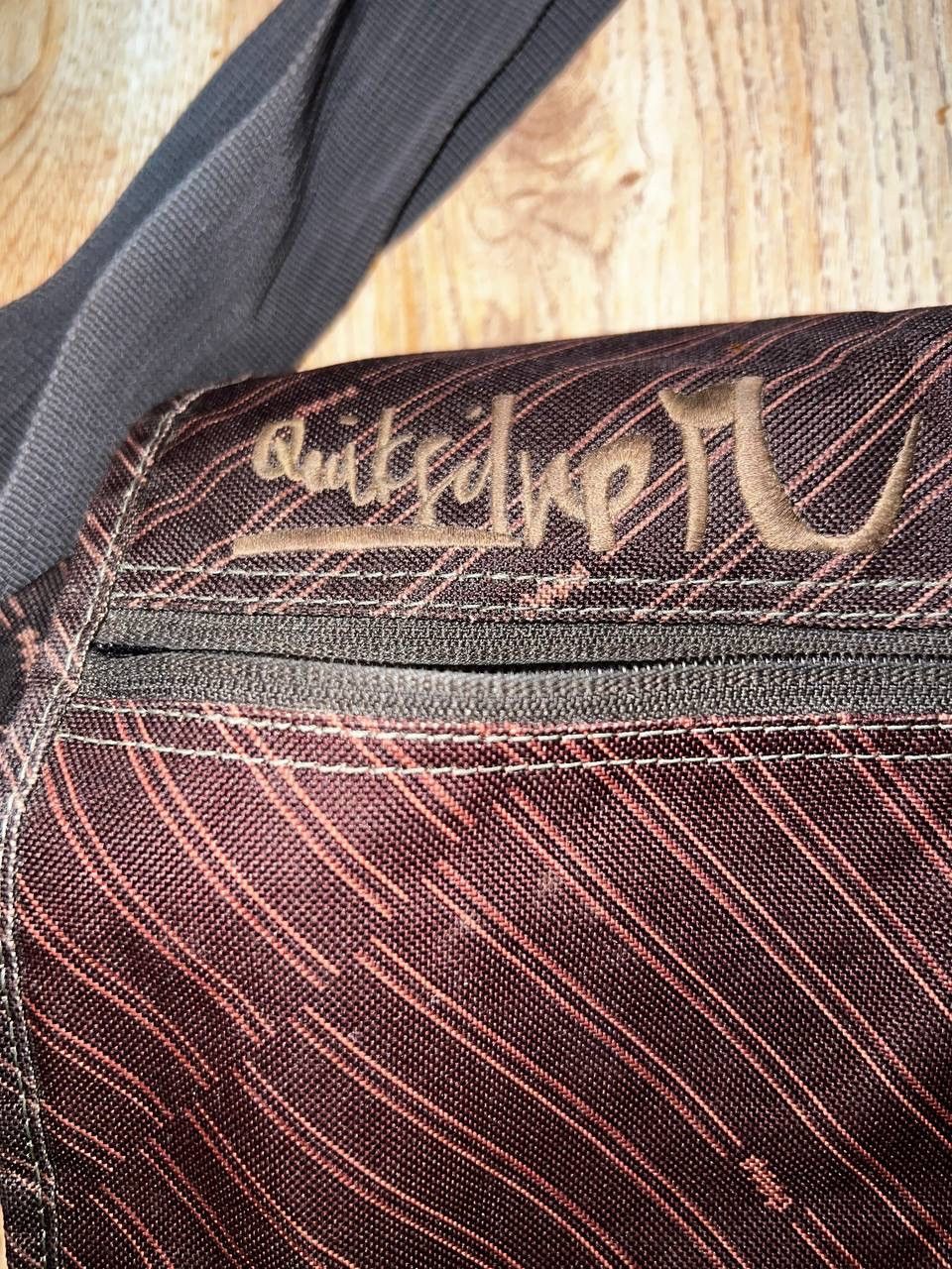 Quicksilver × Quiksilver × Vintage Vintage Quiksilver Big Logo Y2K Messenger Bag Black Size ONE SIZE - 6 Thumbnail