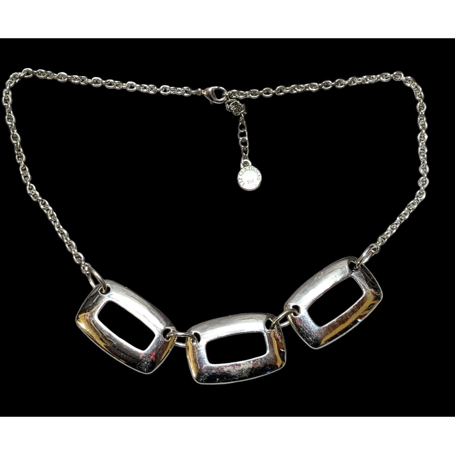 Other Modern Geometric Liz Claiborne Silver Necklace Size ONE SIZE - 1 Thumbnail