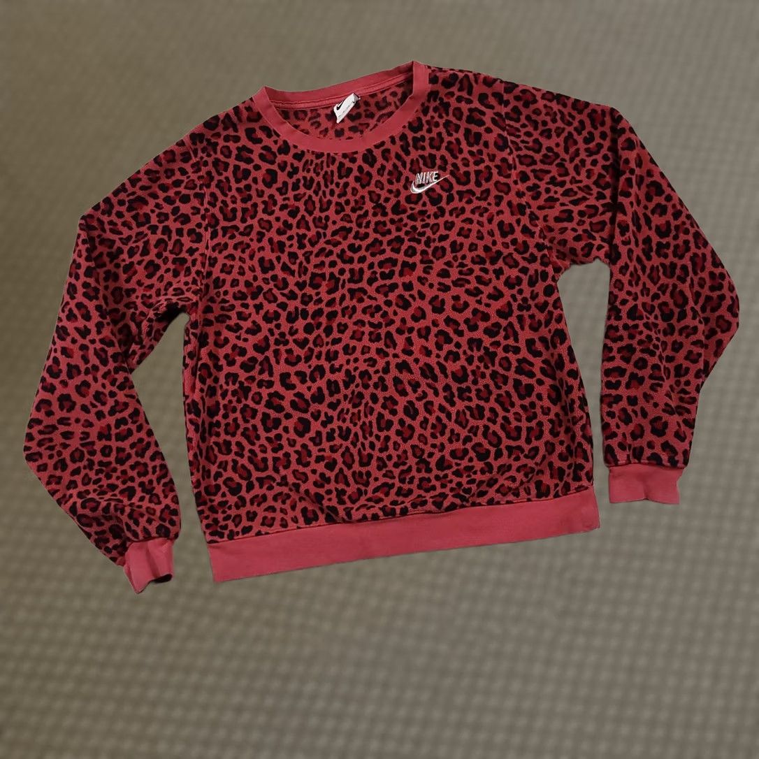Nike VINTAGE Nike Sweater Womens XS Leopard Print Crewneck Pullover Fleece Animal Print Size XS / US 0-2 / IT 36-38 - 1 Thumbnail